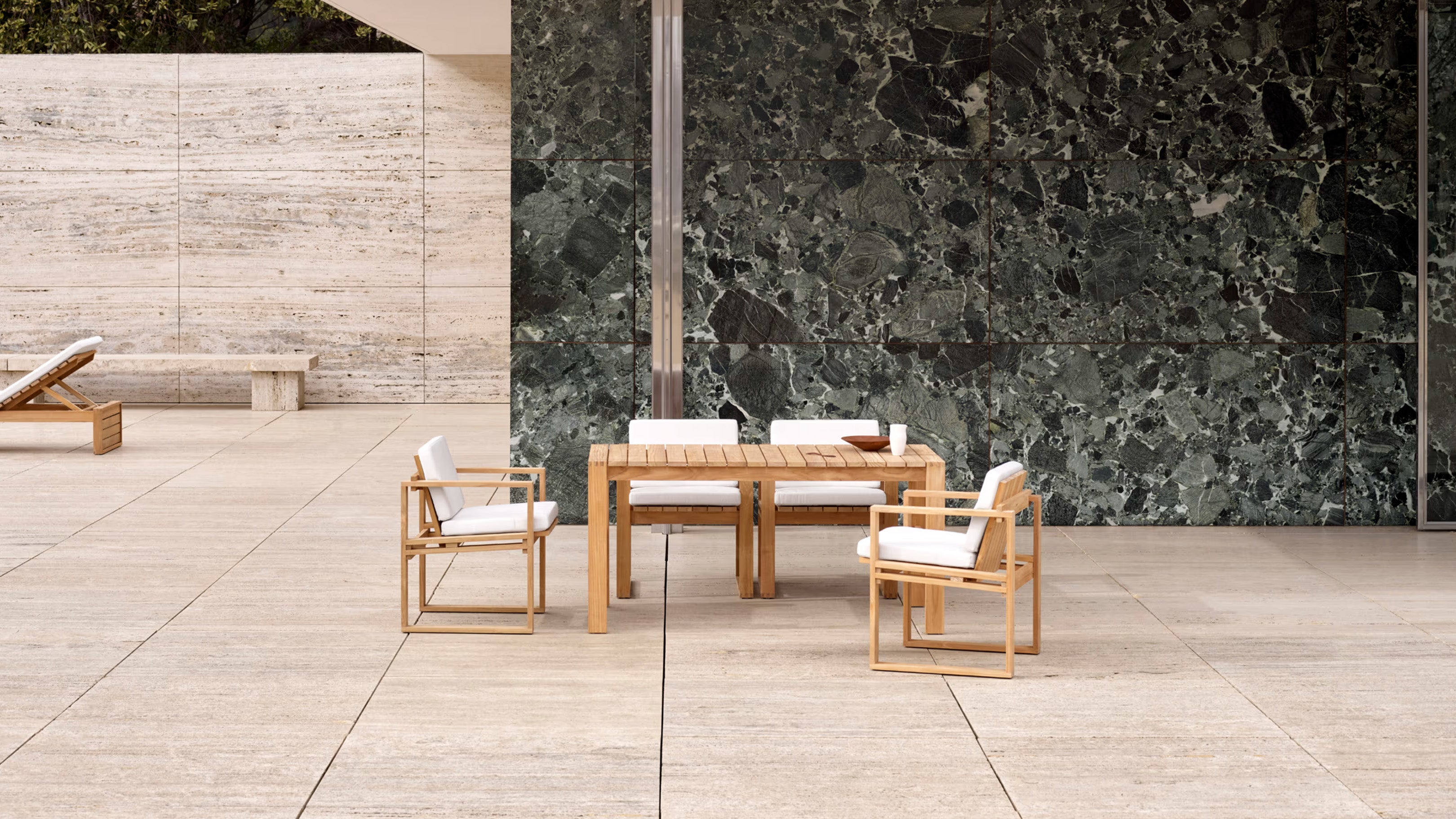Desktop / BK15 Dining Table, designed by Bodil Kjaer for Carl Hansen and Son