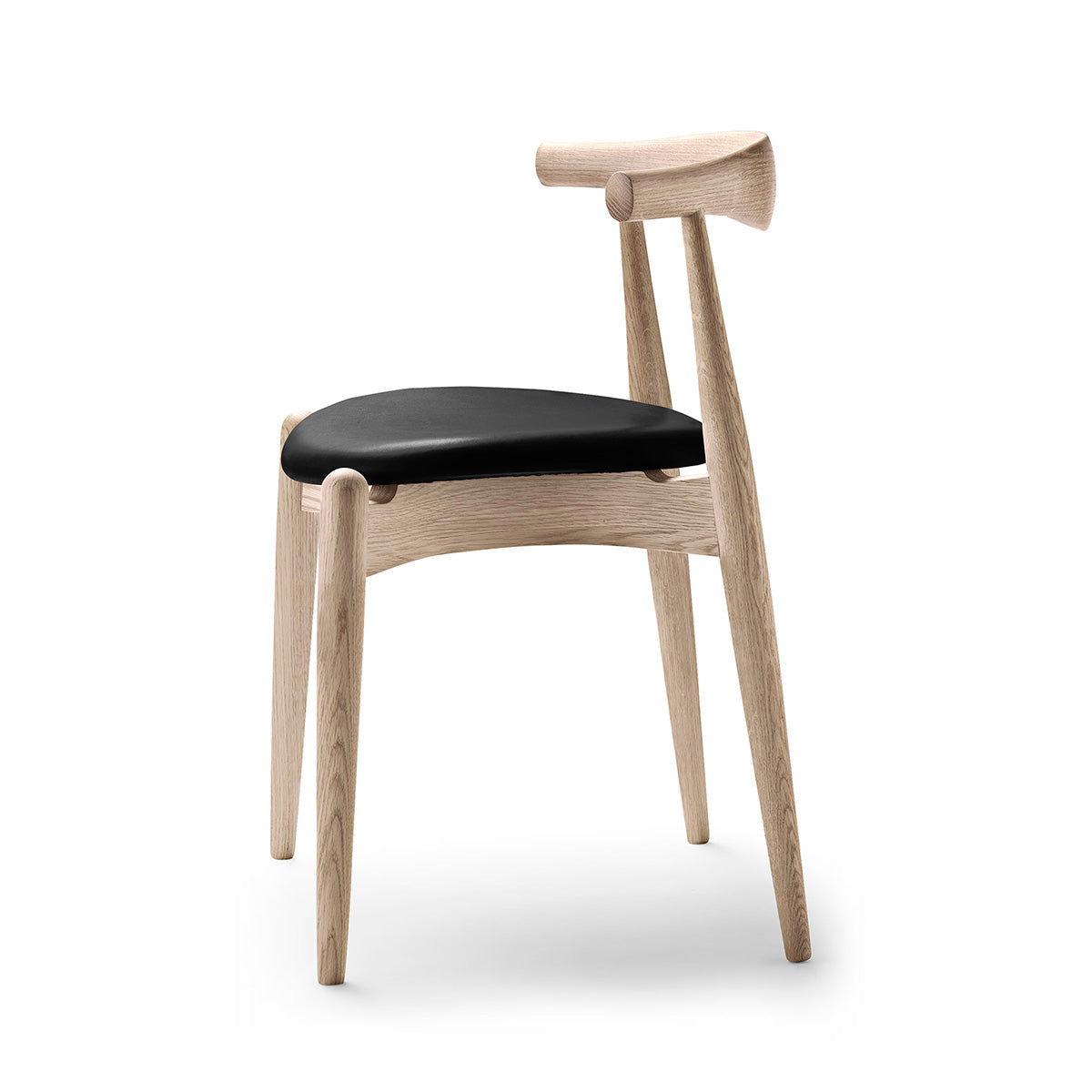 Oak Soap / Thor 301 / Mobile / CH20 Elbow Chair, designed by Hans J Wegner for Carl Hansen