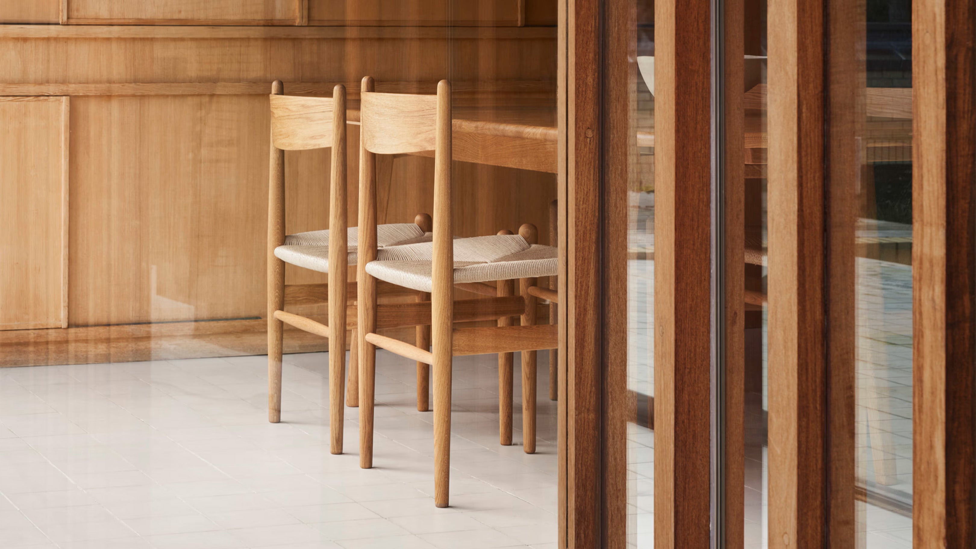 Oak Oil Frame / Desktop / CH36 Dining Chair, designed by Hans J Wegner for Carl Hansen