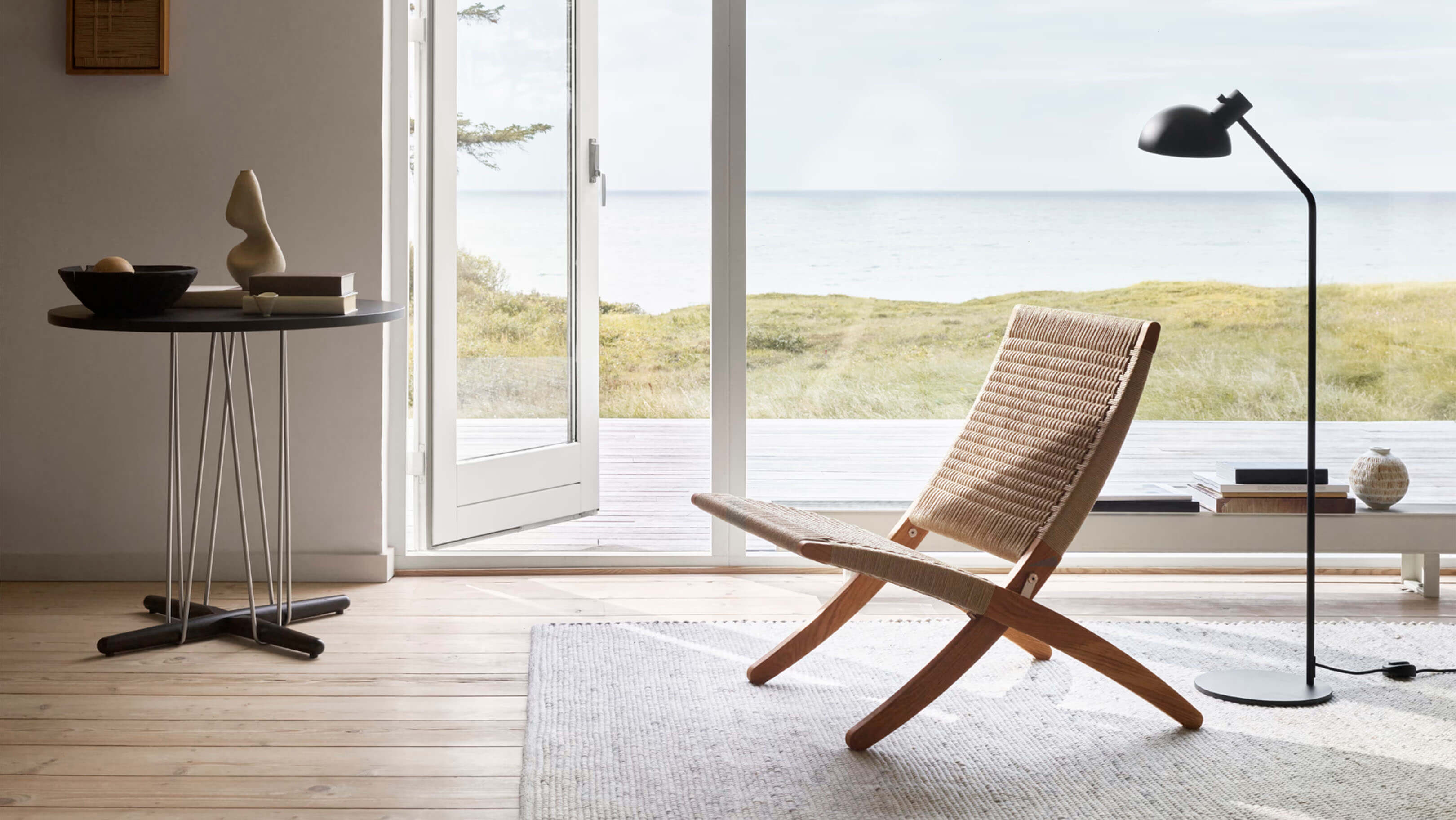 Oak Oil -Natural Paper Cord / Desktop / MG501 Cuba Chair, designed by Morten Gottler for Carl Hansen