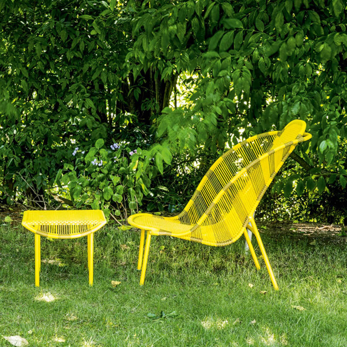 Mobile / BlackMenu / Imba Chair and Lounge, designed by Frederica Capitani