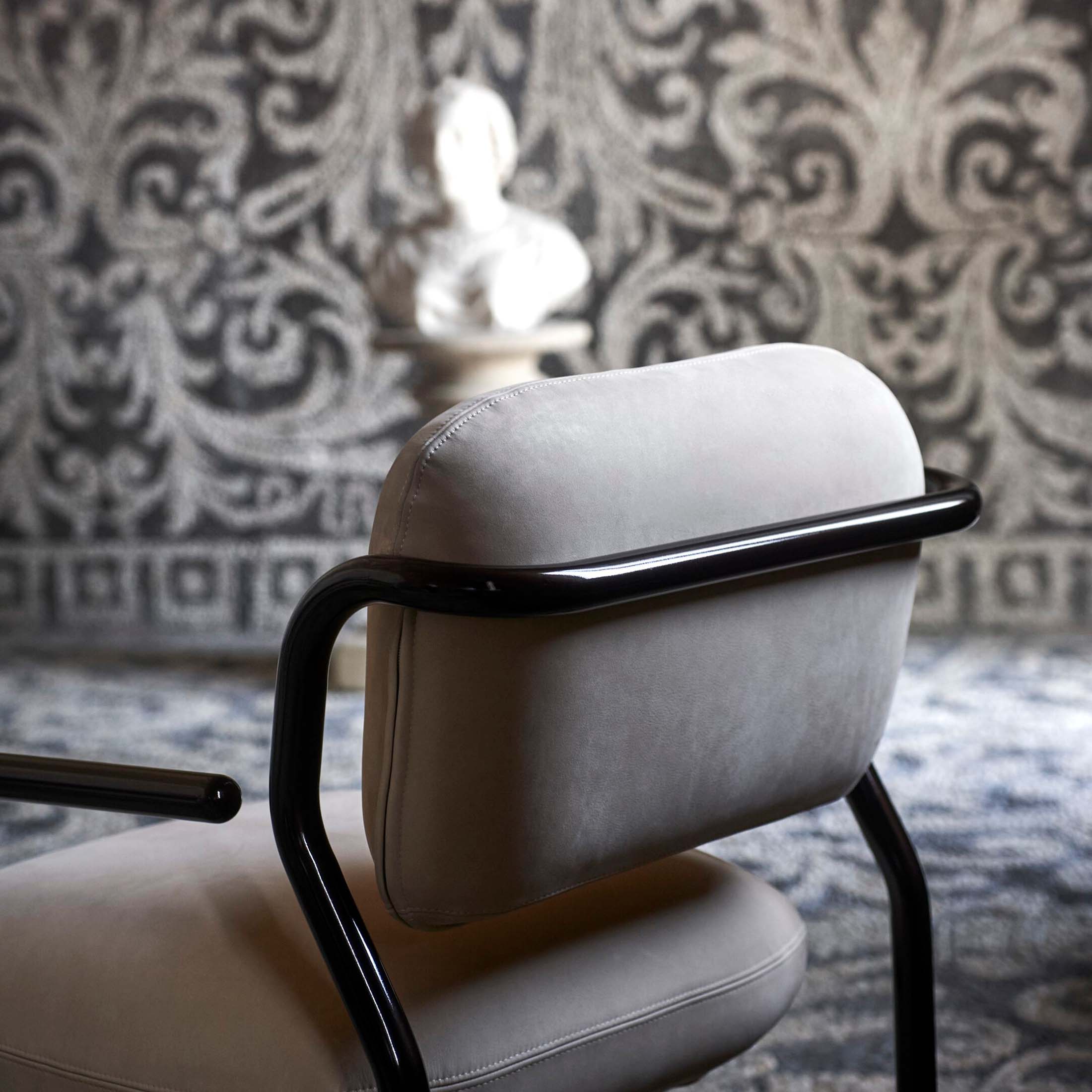 Mobile / Modernista Chair by Exteta