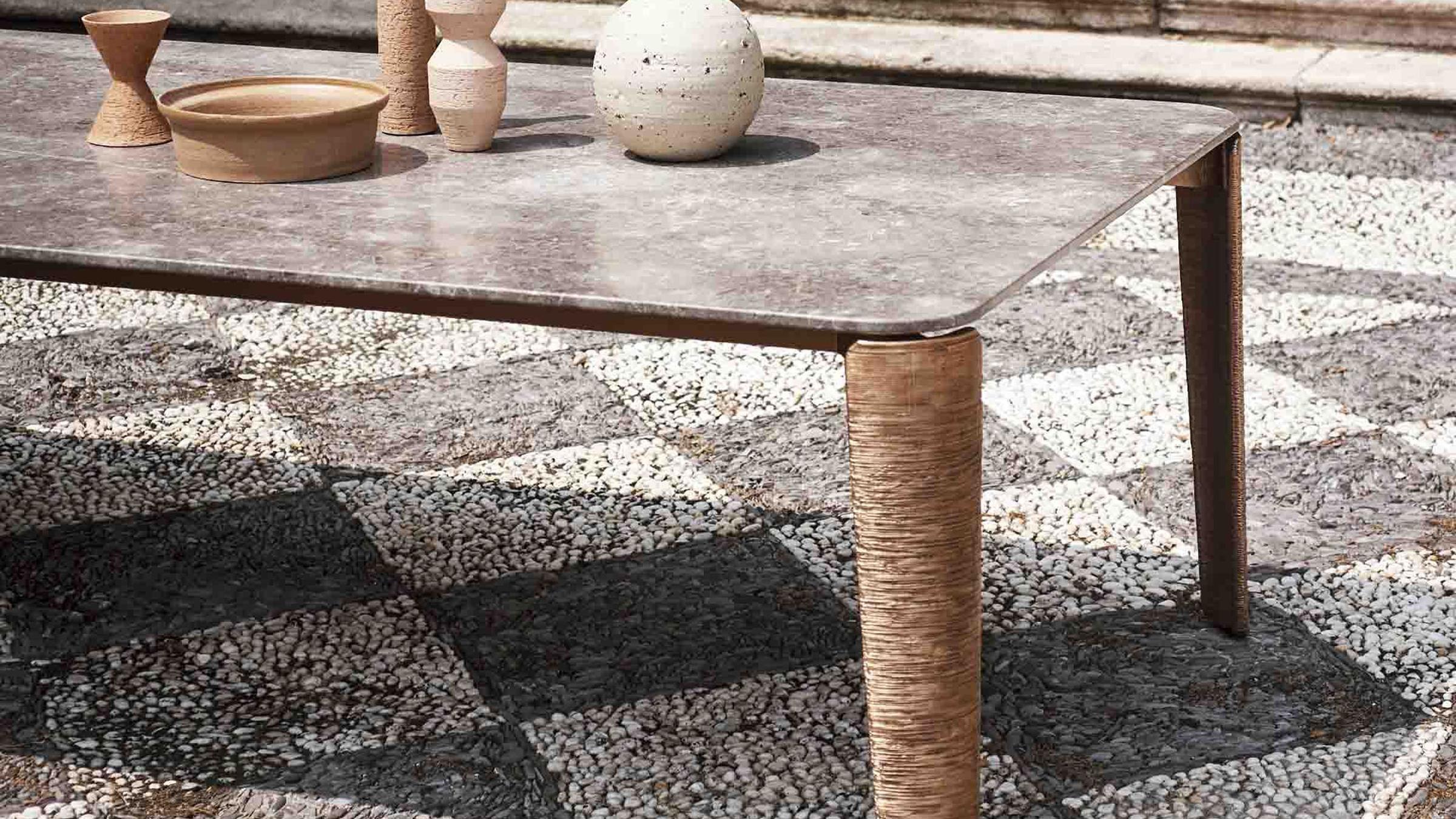 Exteta Dining Table Moonlight Dining Table