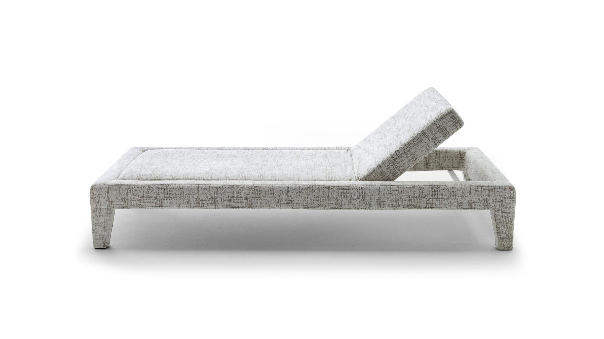 Exteta Outdoor Chaise Lounge Moonlight Soft Sun Lounger