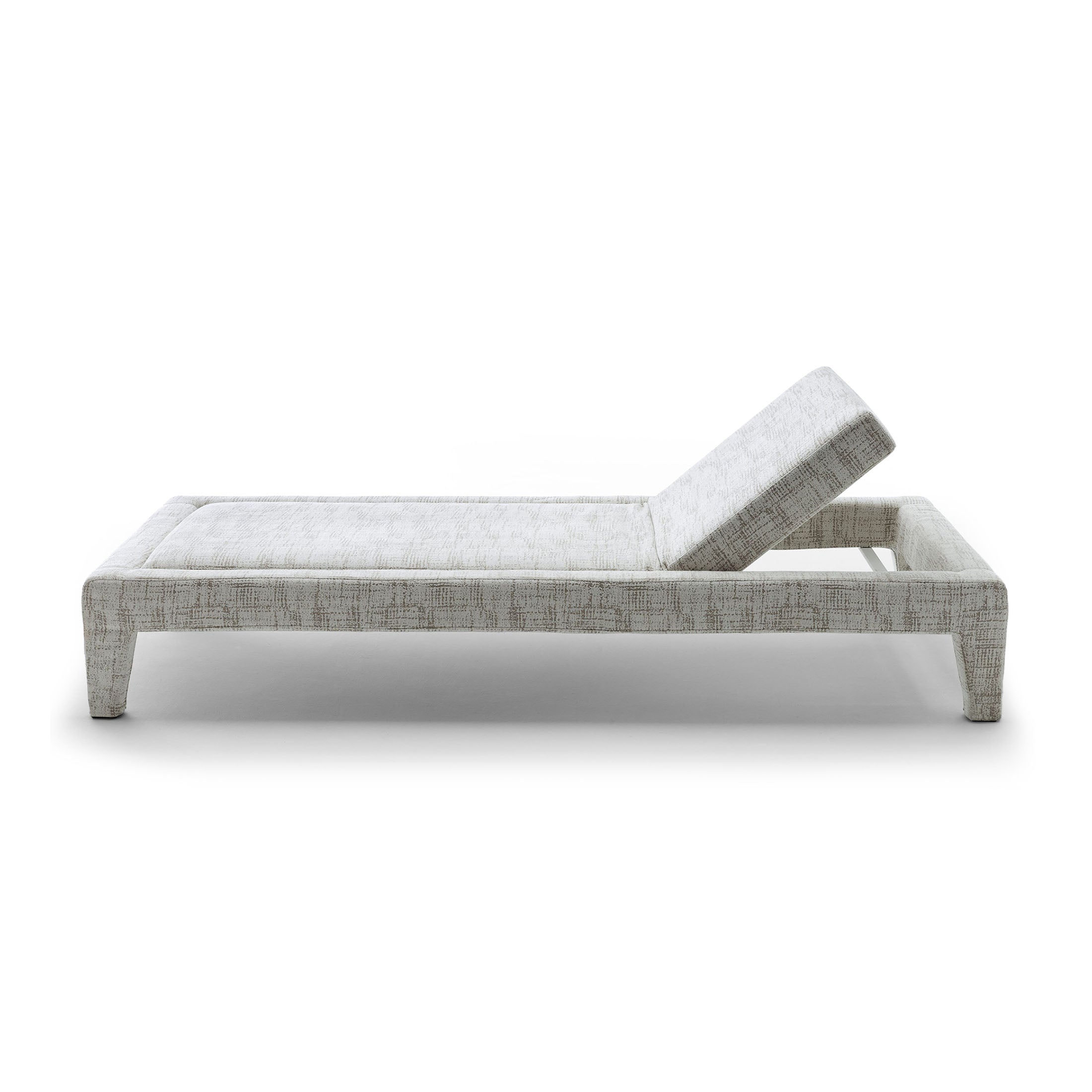 Mobile / Moonlight Soft Sun Lounger by Exteta