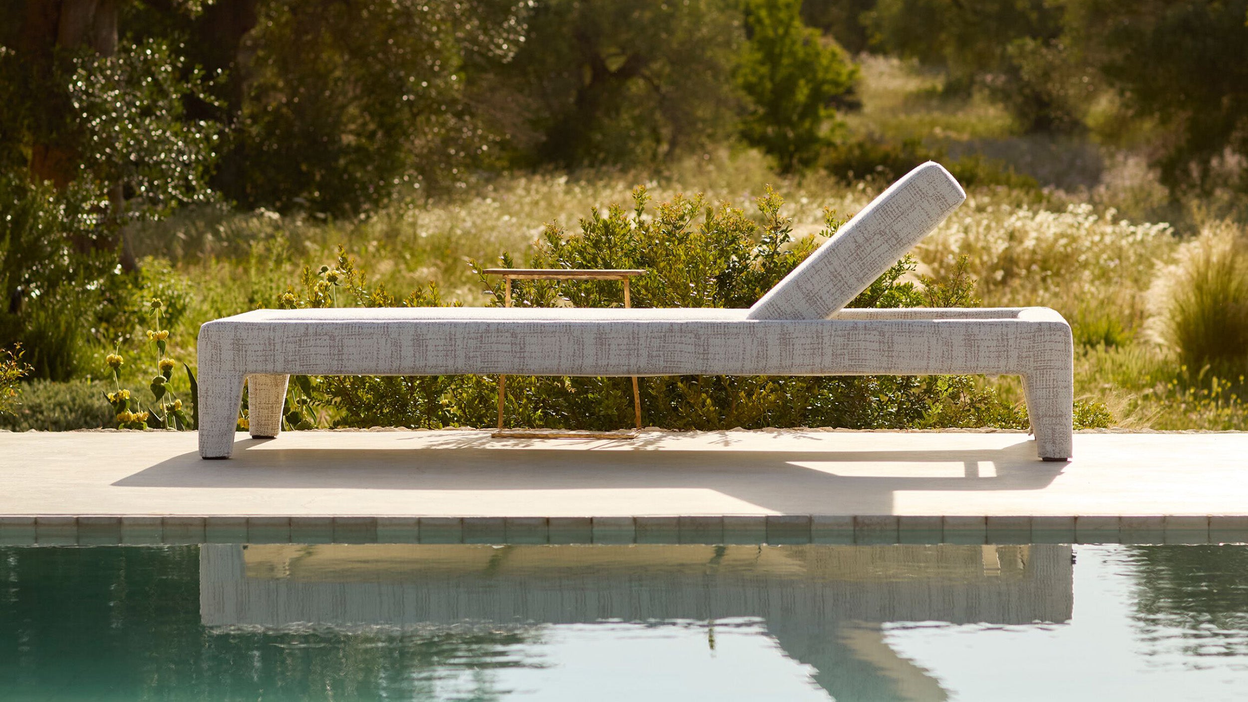 Desktop / Moonlight Soft Sun Lounger by Exteta