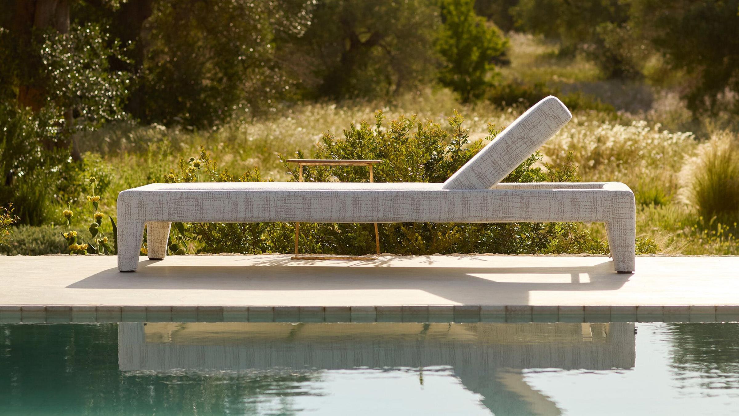 Exteta Outdoor Chaise Lounge Moonlight Soft Sun Lounger
