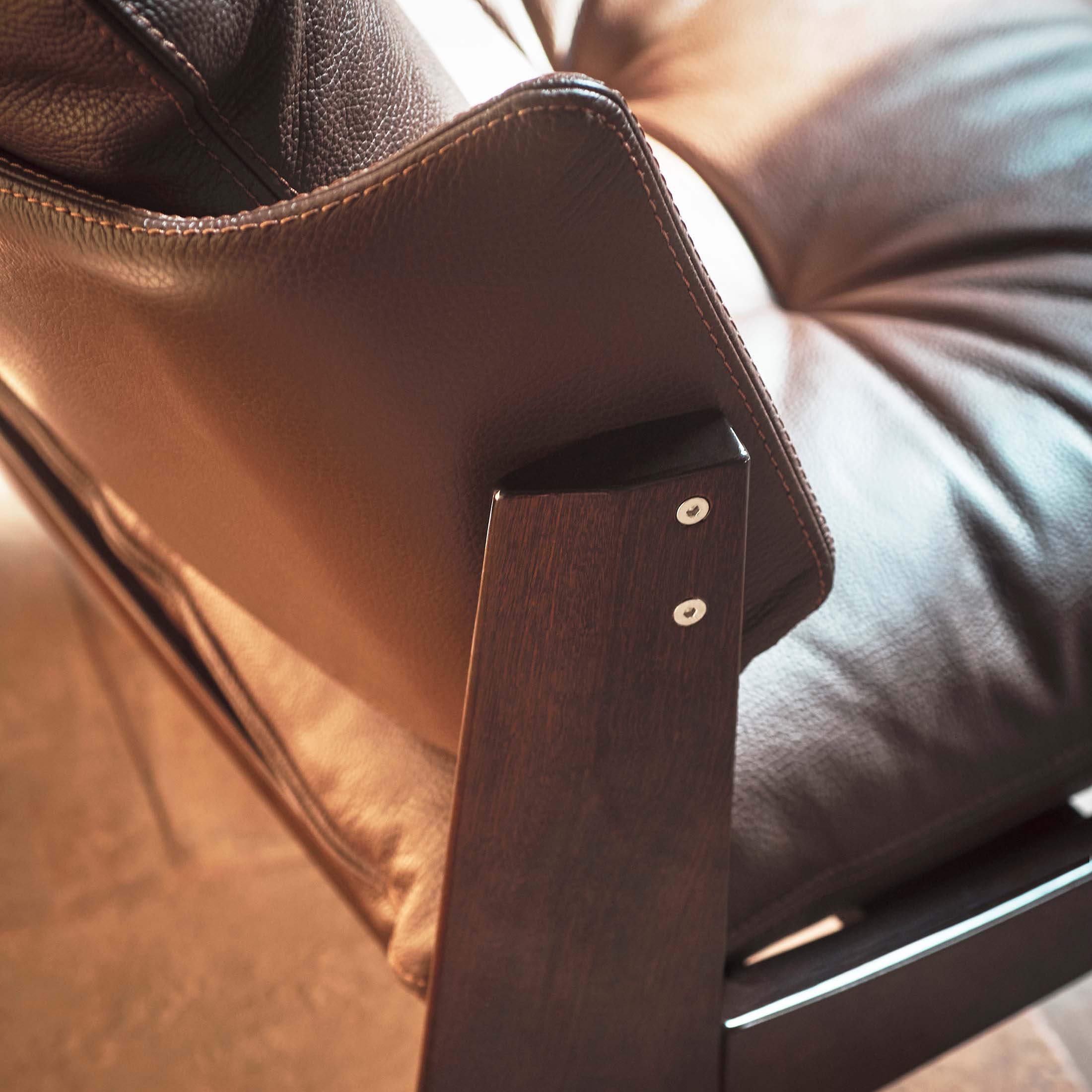 Exteta Armchair No-Glue Armchair