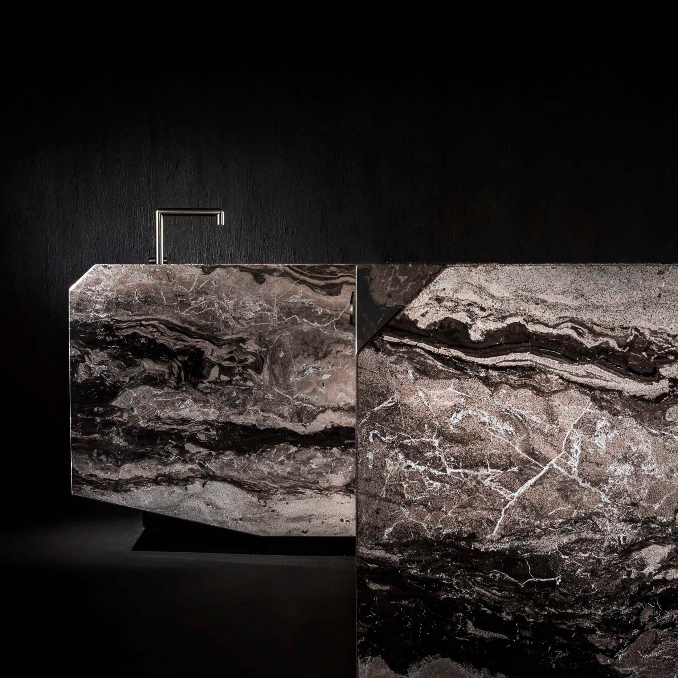 Mobile / Ozone L Island, designed by Massimo Castagna for Henge