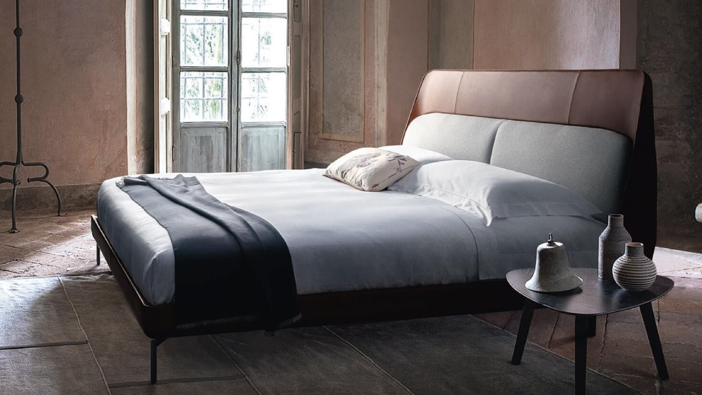 Poltrona Frau Bed Coupe Bed