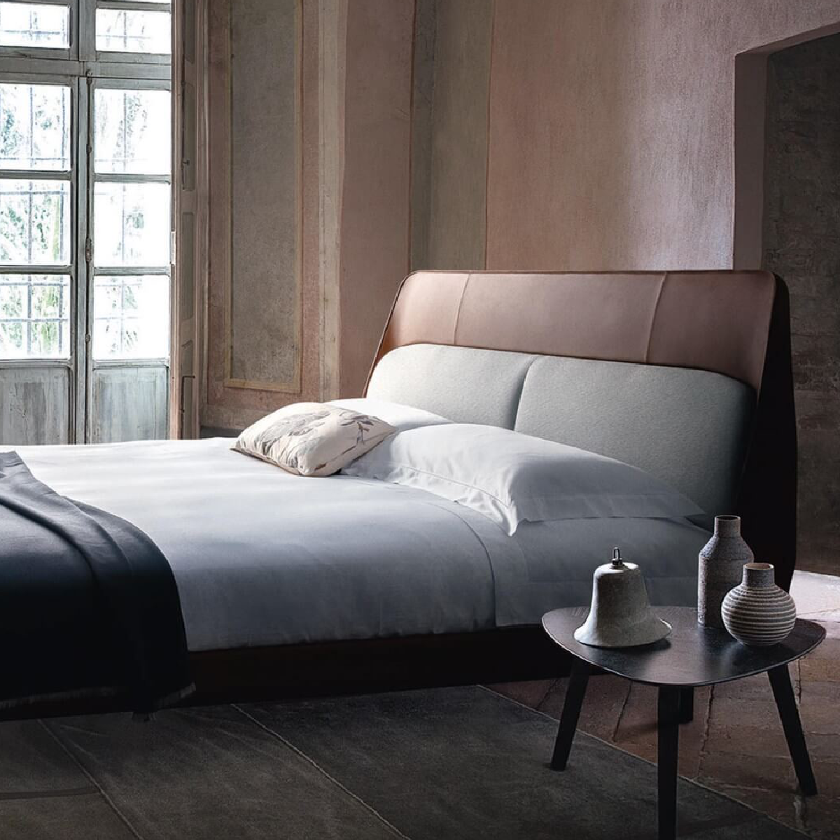 Coupe Bed