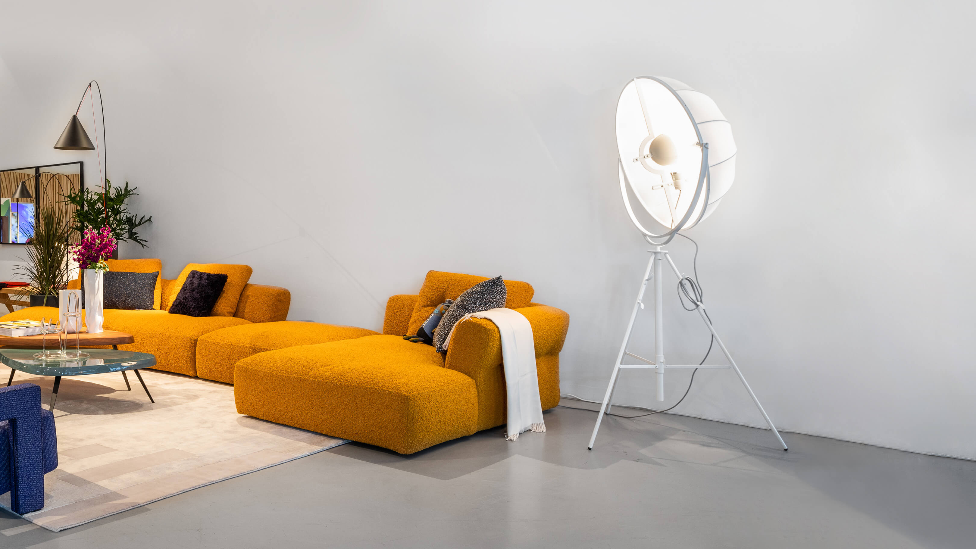 White / Desktop / BlackMenu / Fortuny Floor Lamp, designed by Mariano Fortuny