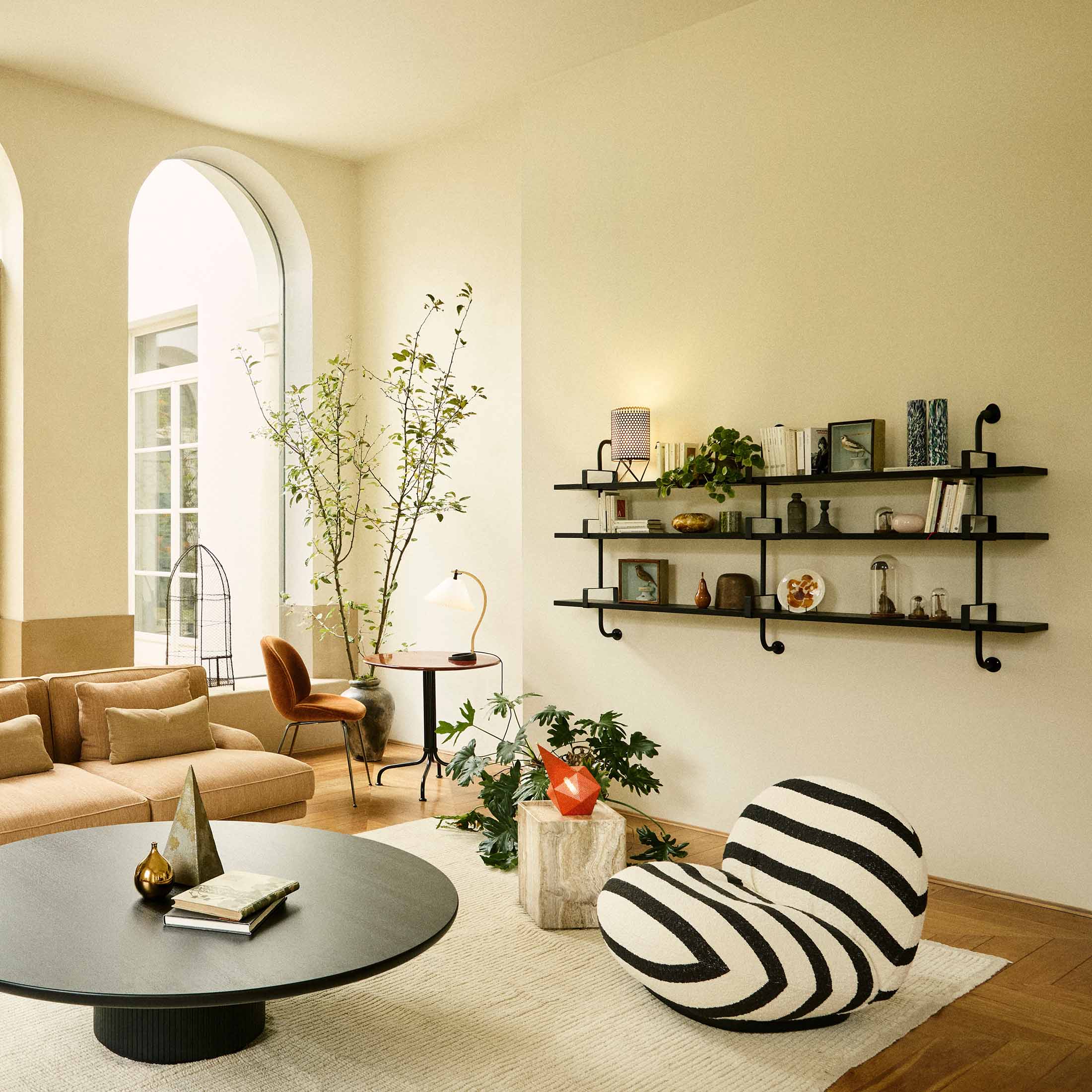 Mobile / Pacha Lounge Chair, designed by Pierre Paulin and made by Gubi