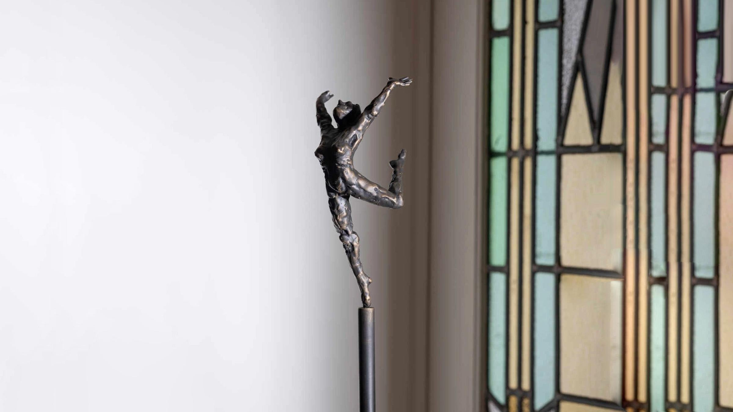 Gardeco Sculpture Performance Bronze Sculpture