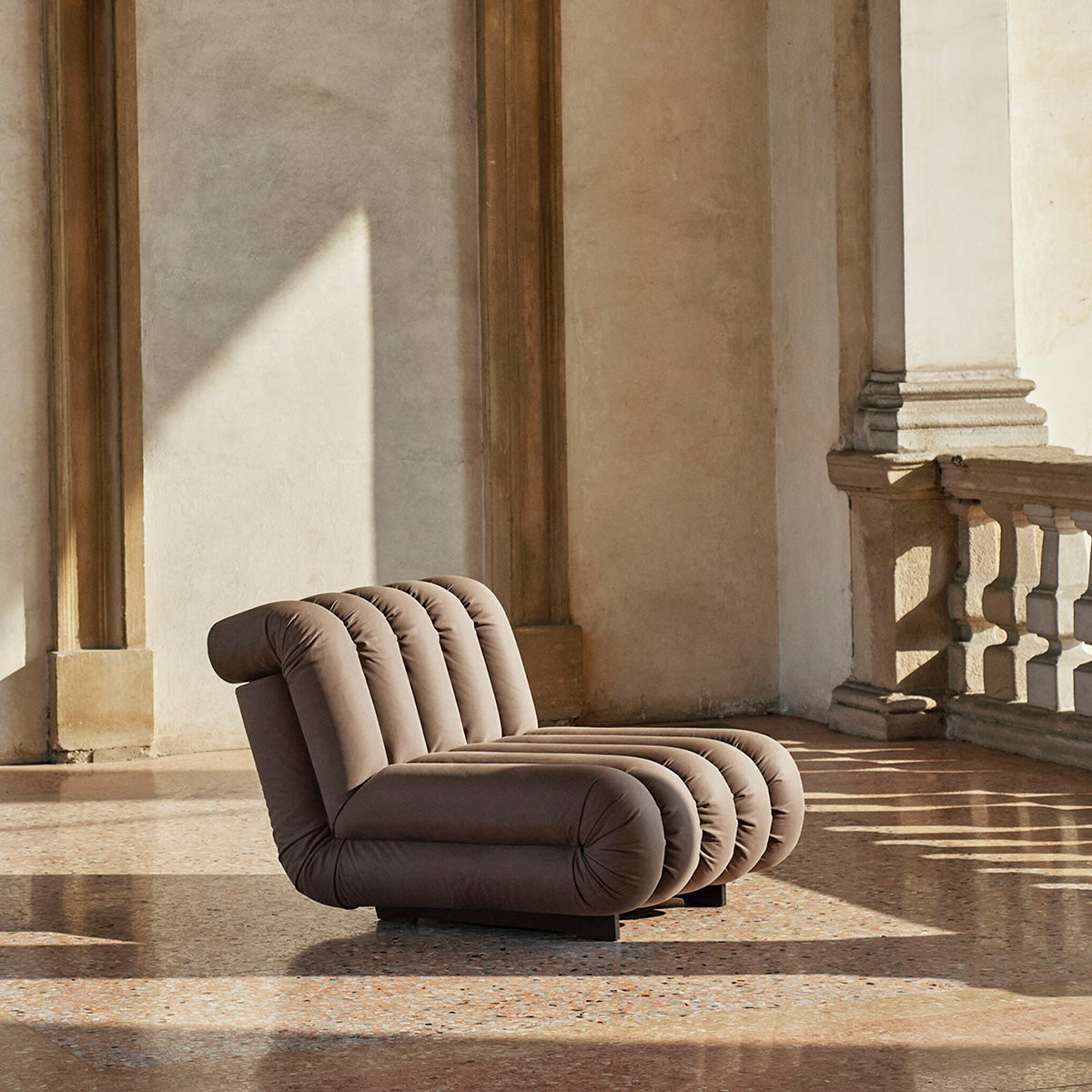 Mobile / Periscopio Armchair by Exteta