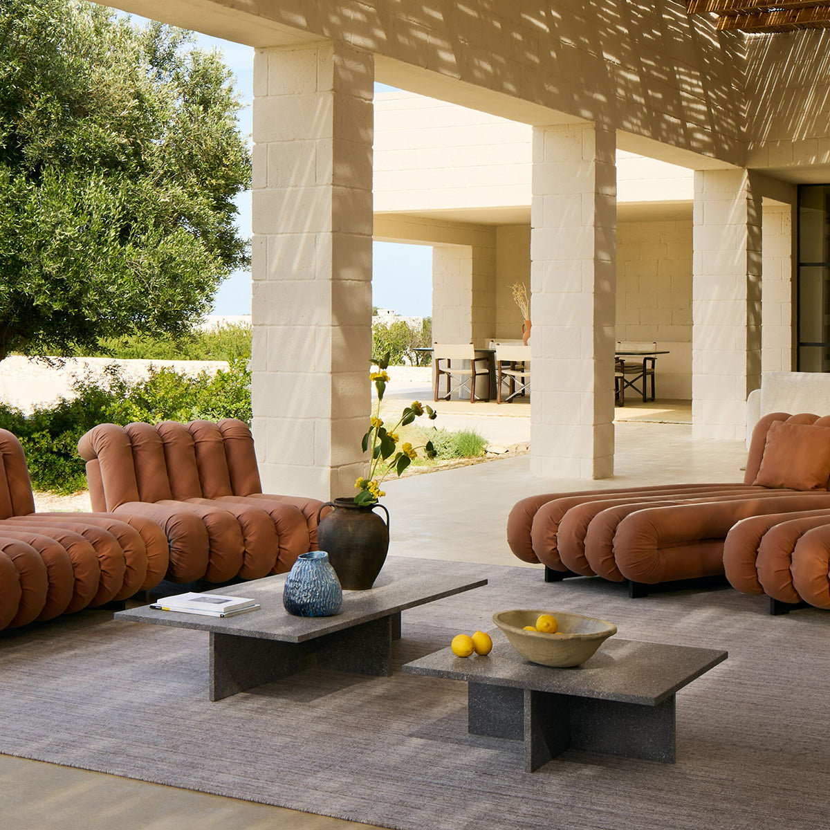 Mobile / Periscopio Coffee Table by Exteta