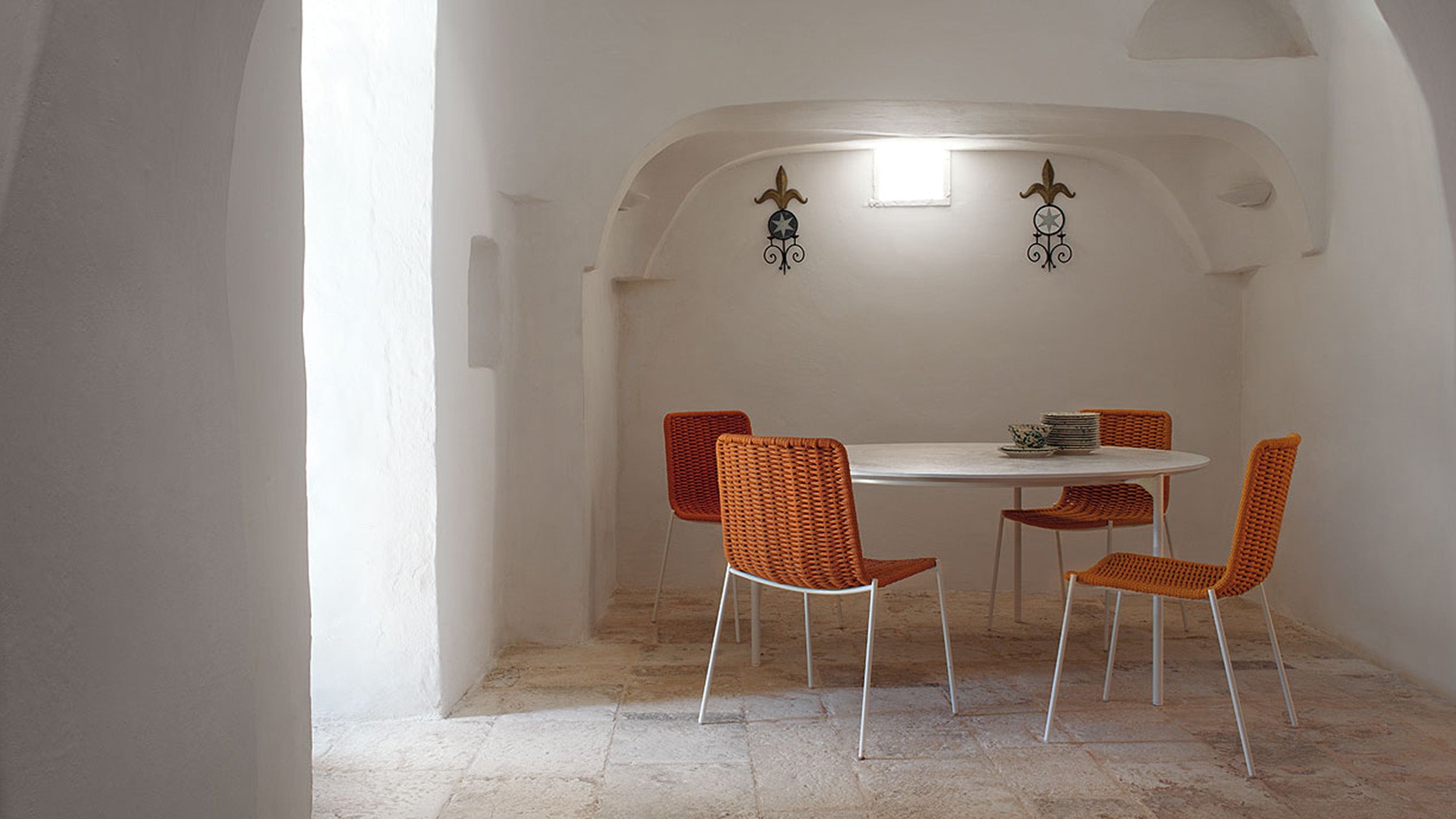 Desktop / Plano Outdoor Dining Table, designed by Francesco Rota for Paola Lenti