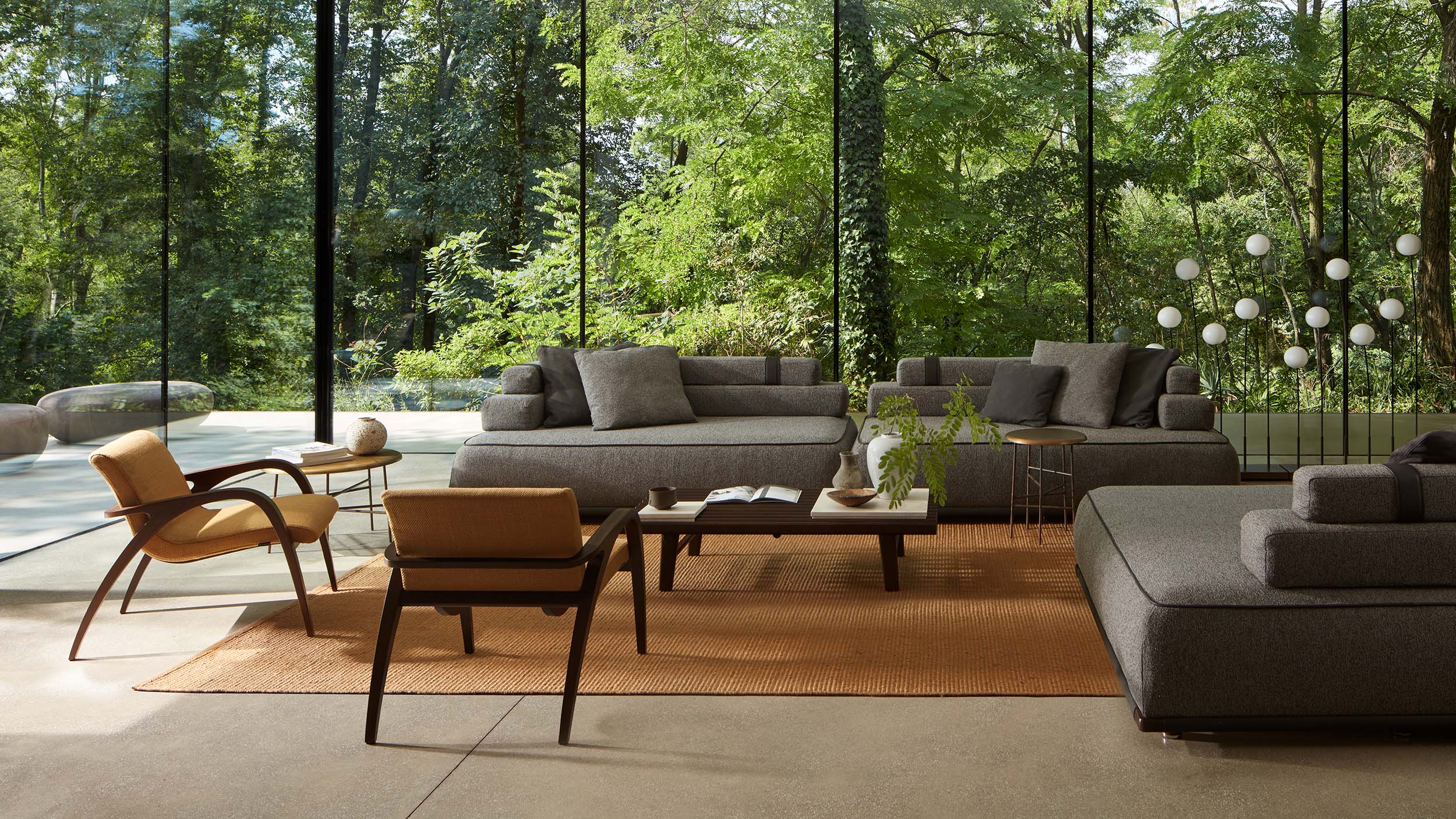 Desktop / Poltrona 1938 by Exteta