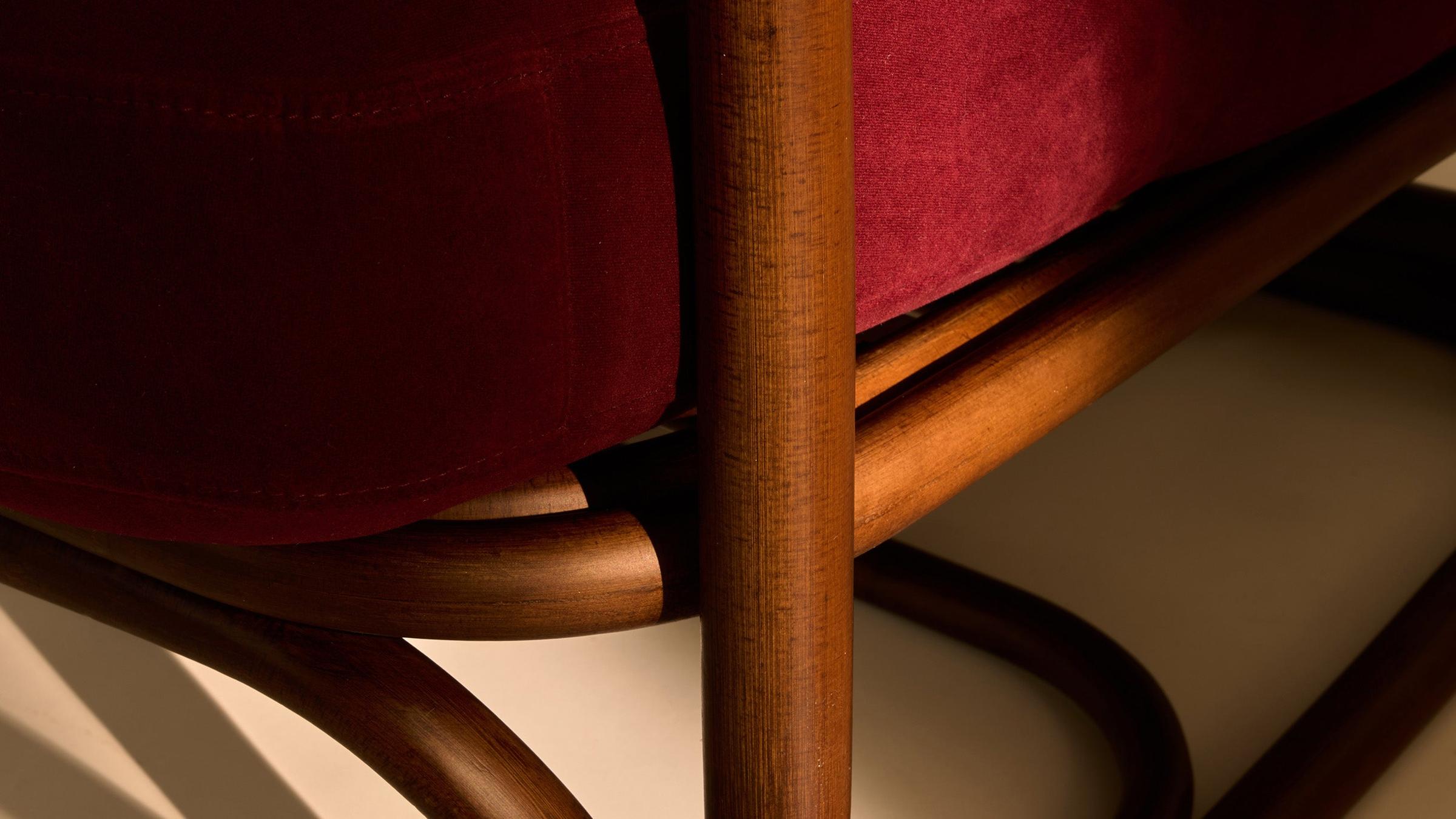 GUBI Lounge Chair Poltrona Tria Lounge Chair
