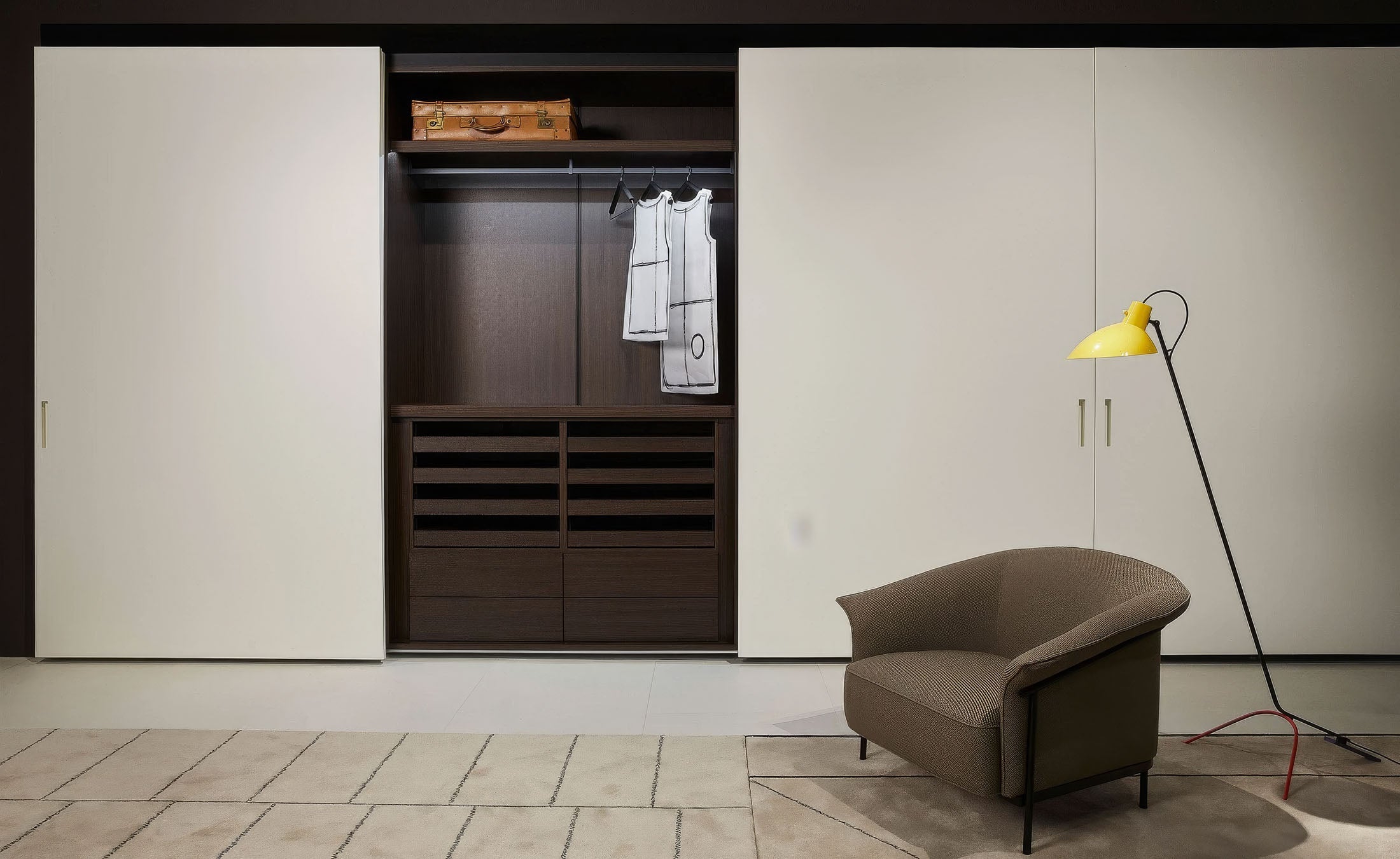 Pull-out sliding - Storage Closet by Porro