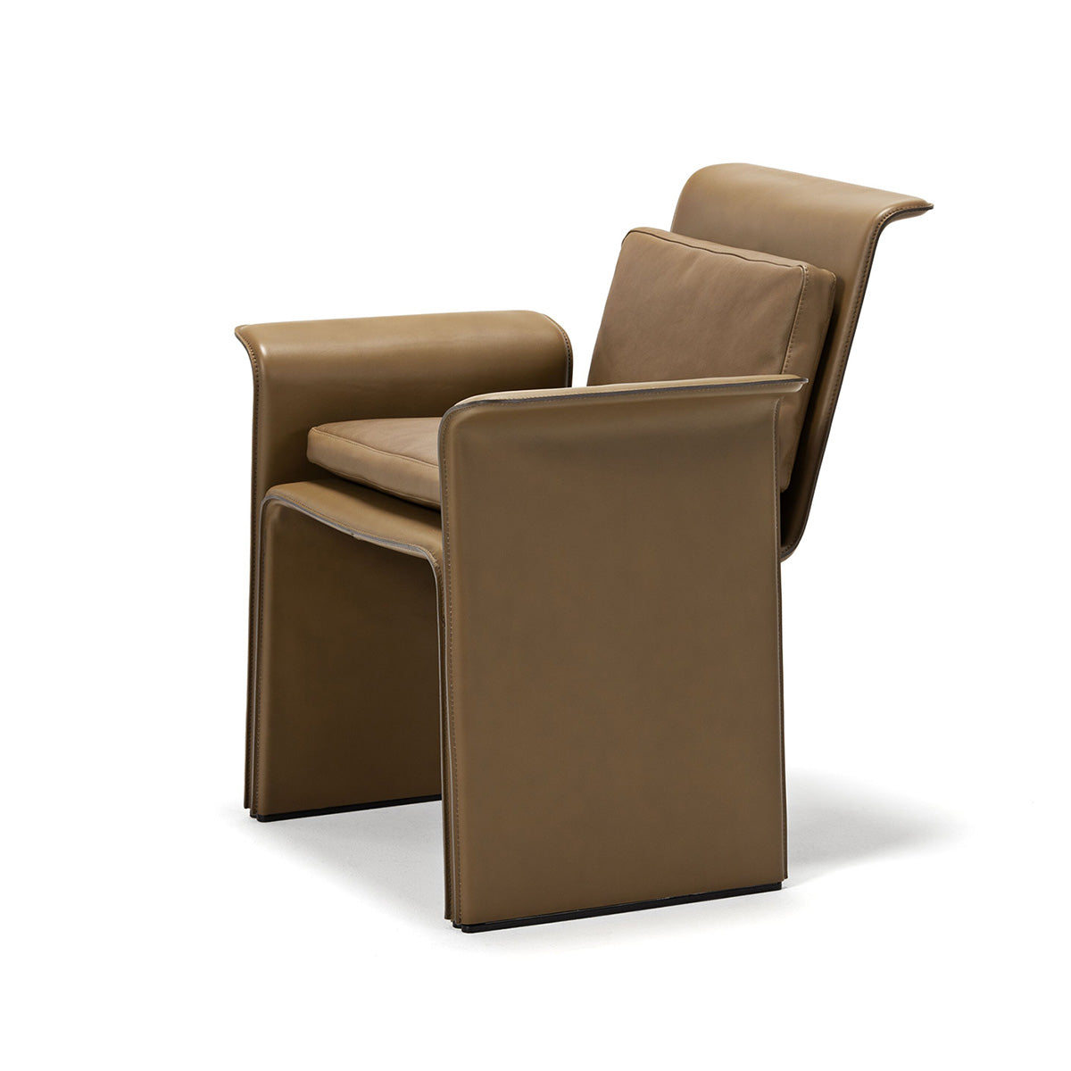 Mobile / Shell Chair by Exteta