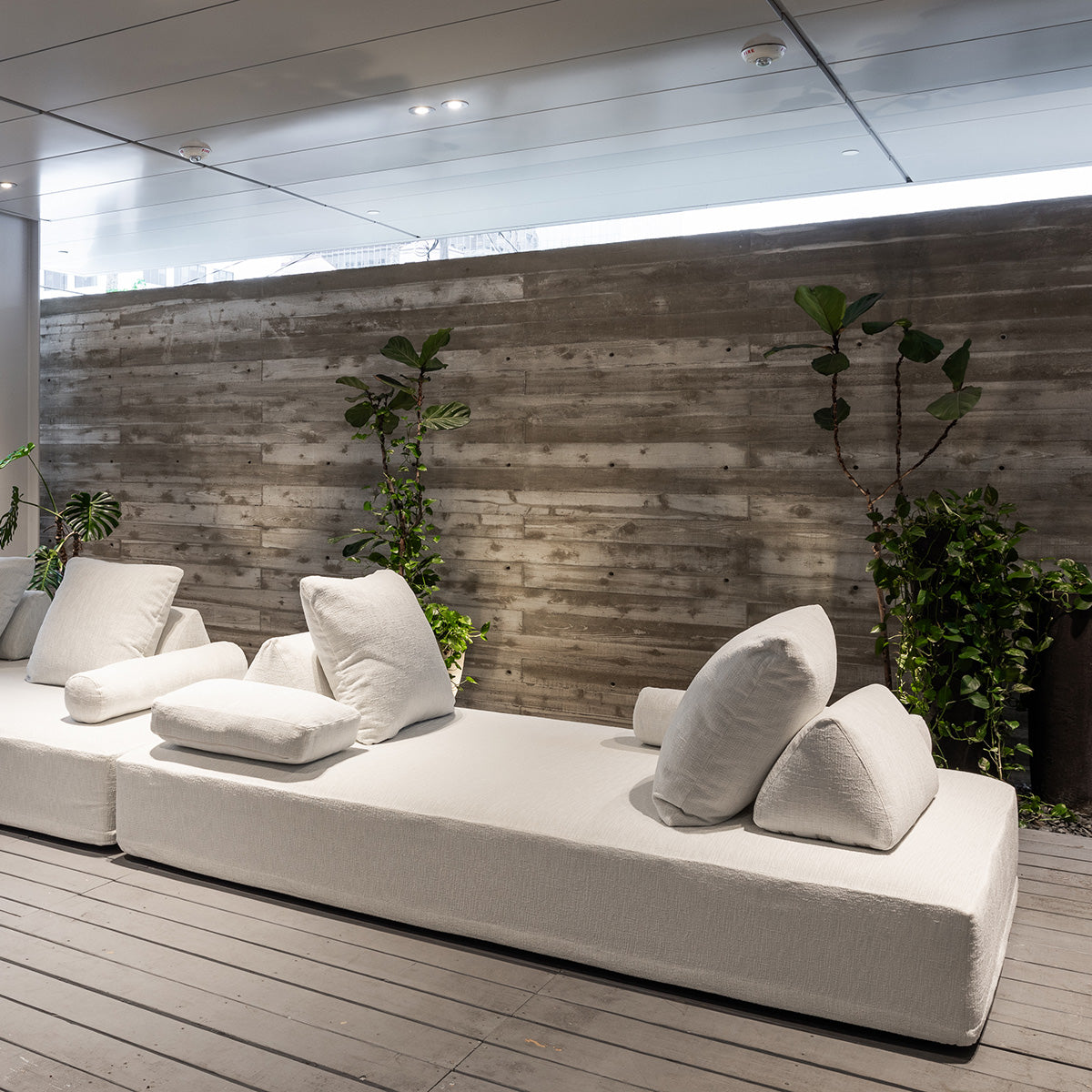 Mobile / Sherazade Outdoor Sofa, designed by Francesco Binfare for Edra