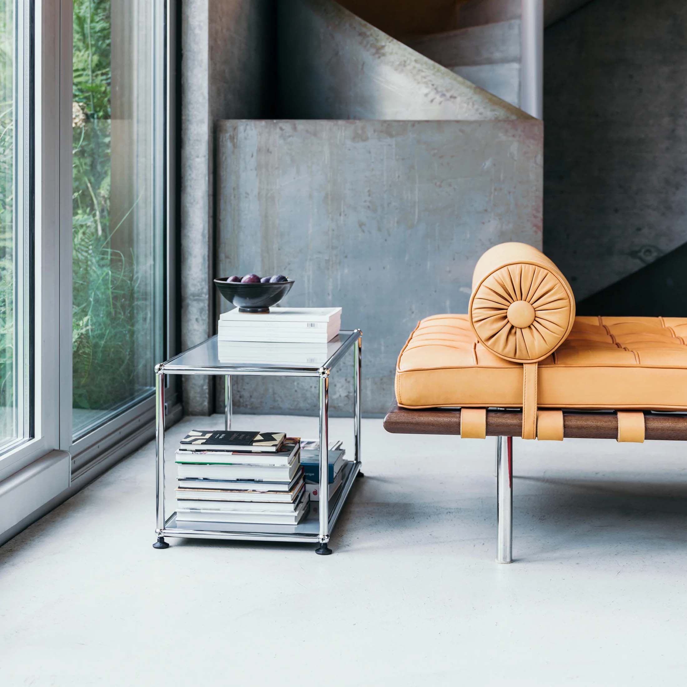 Mobile / Side Table (M22), made by USM Haller