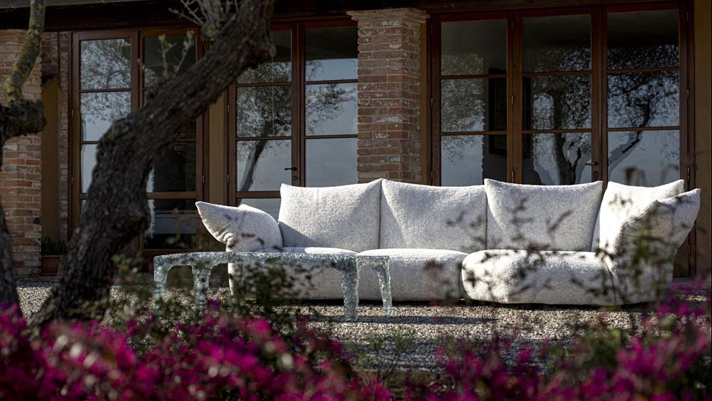 Desktop / Standard Outdoor Sofa, designed by Francesco Binfare for Edra