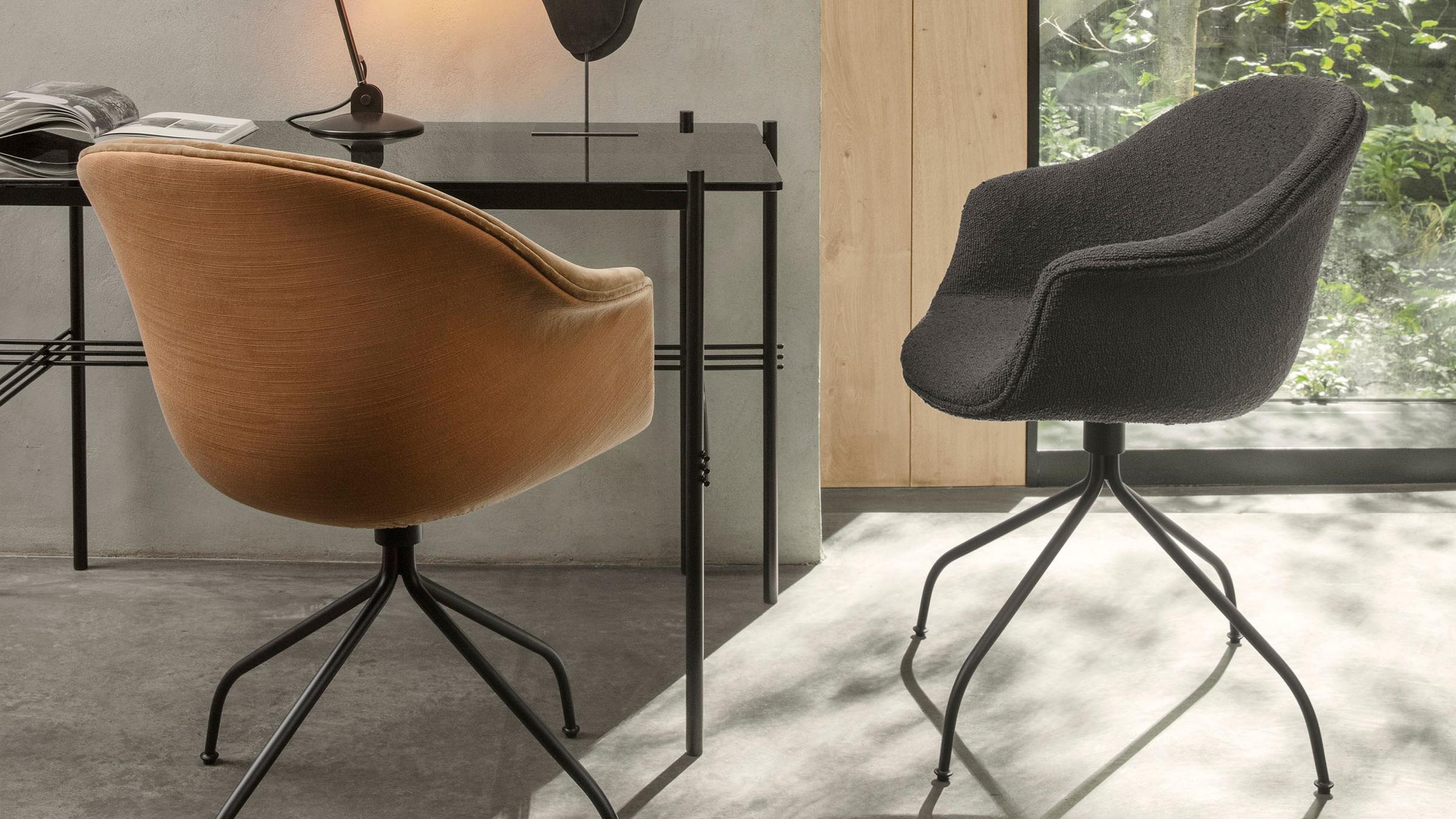 GUBI Desk TS Desk