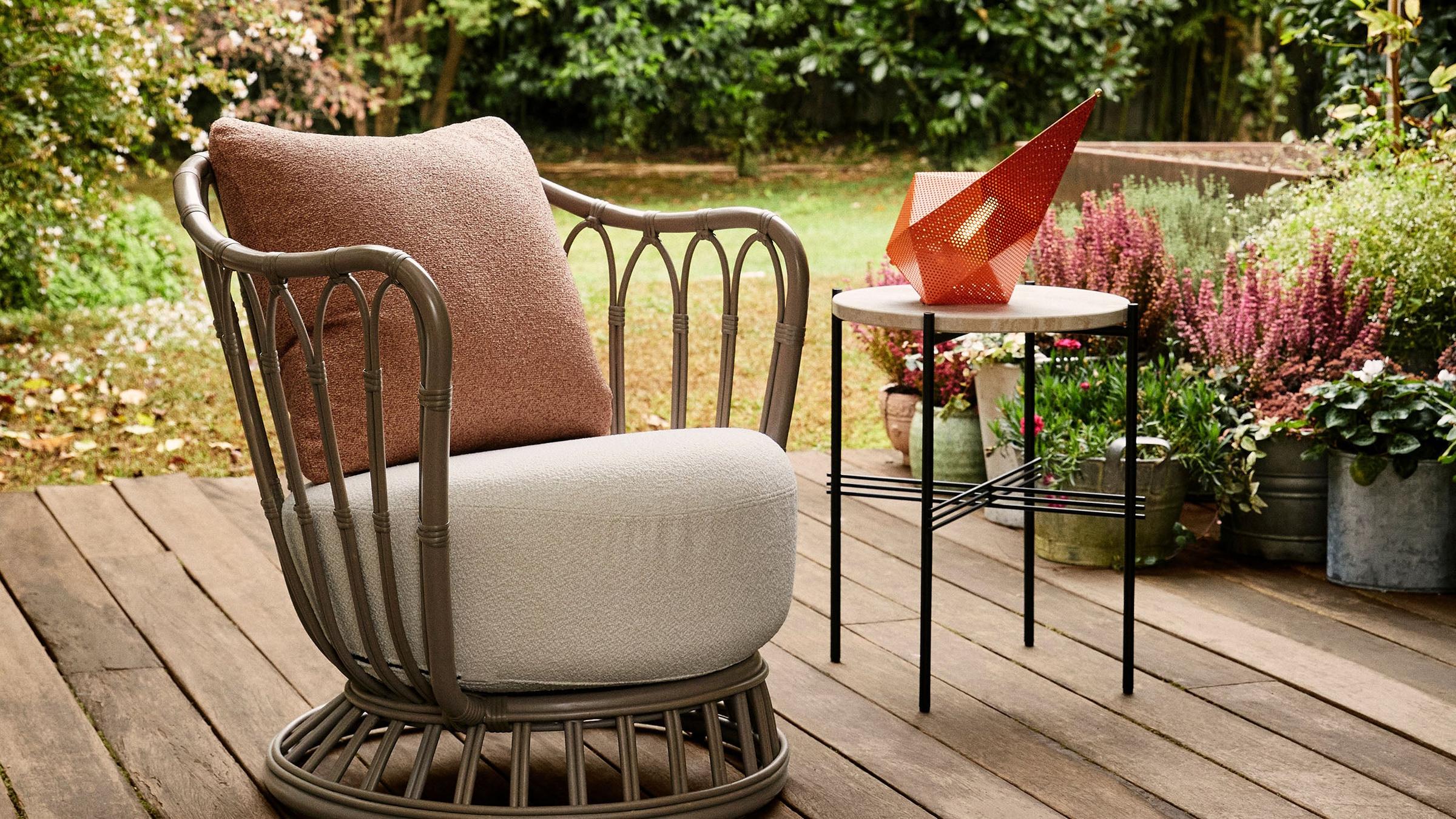 GUBI Side Table TS Side Table