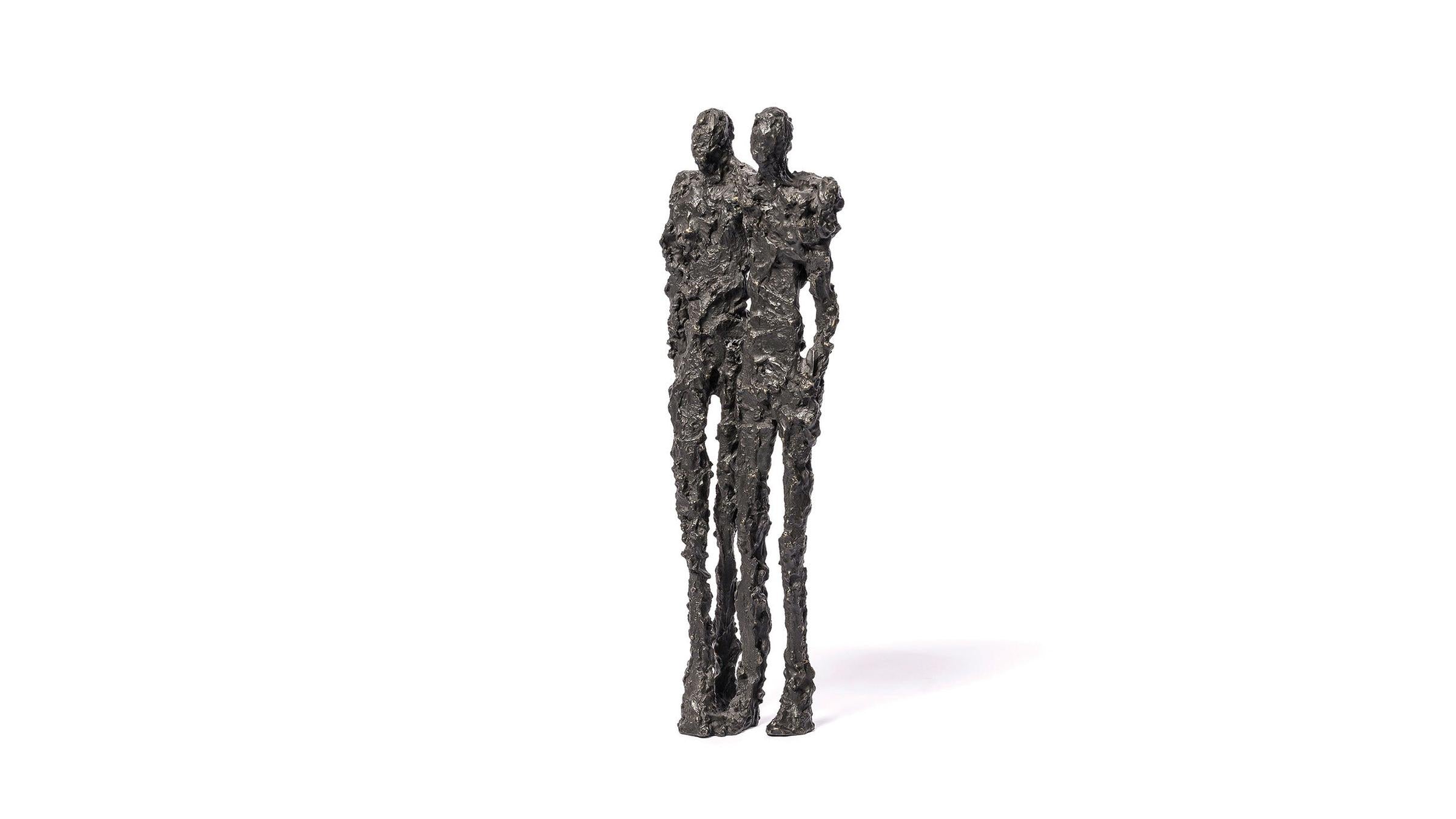 Gardeco Sculpture To Embrace Sculpture