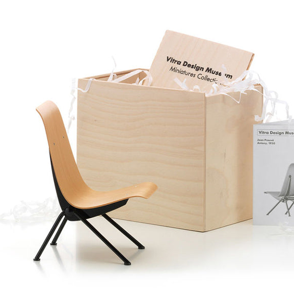 Antony Chair / Mobile / BlackMenu / Miniatures Collection made by Vitra