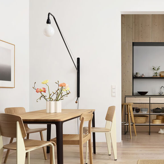 Mobile / WhiteMenu / Potence Wall Lamp made by Vitra