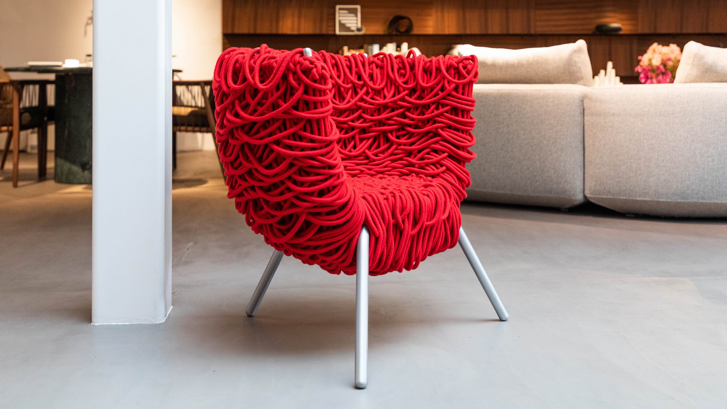 Desktop / Vermelha Chair, designed by Fernando and Humberto Campana for Edra