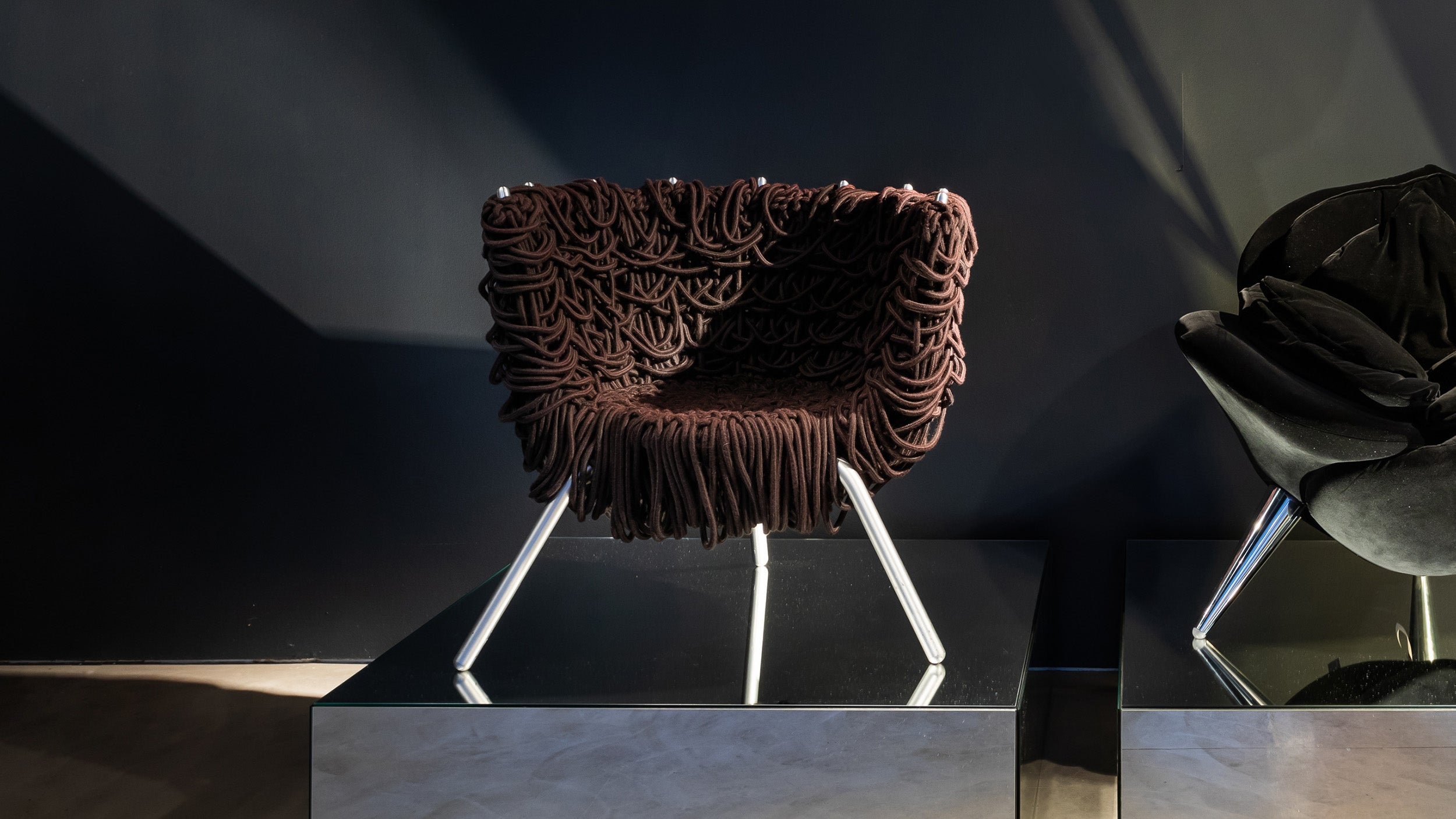 Desktop / Vermelha Chair, designed by Fernando and Humberto Campana for Edra