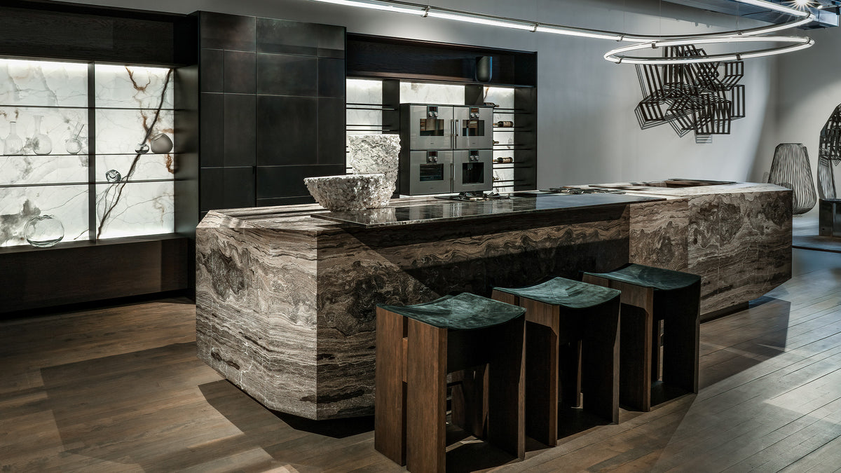 Henge Chicago Showroom - Luxury Kitchen