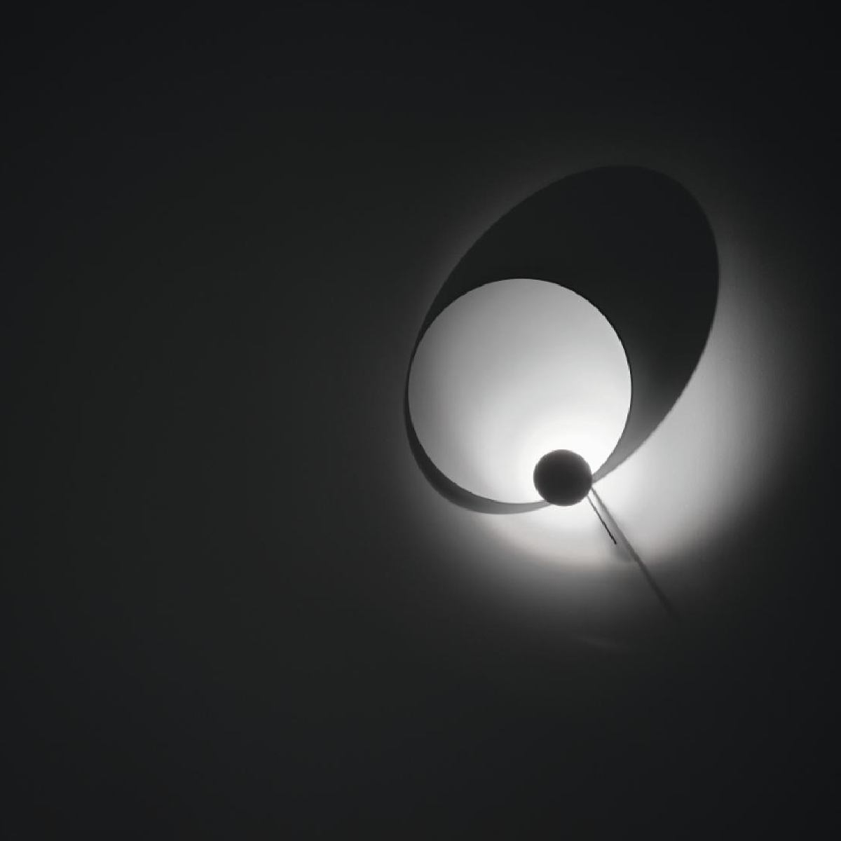 Mobile / WhiteMenu / Eclipse Ellipse designed by Ingo Maurer 2