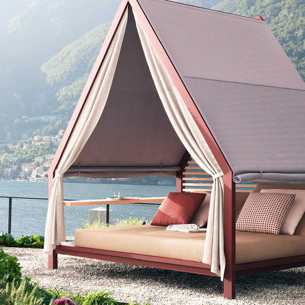 Mobile / WhiteMenu / Cottage, designed by Patricia Urquiola