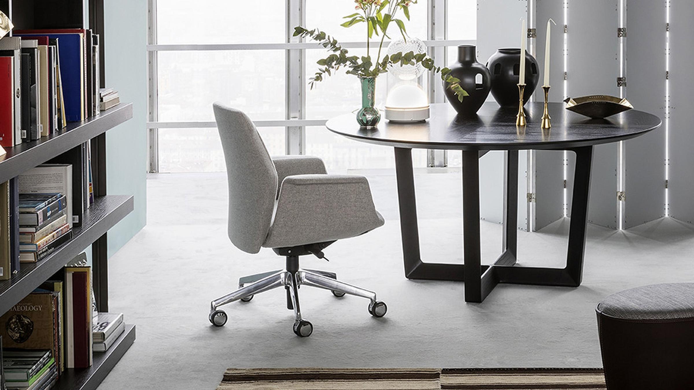 Poltrona Frau Chair Downtown Office Chair