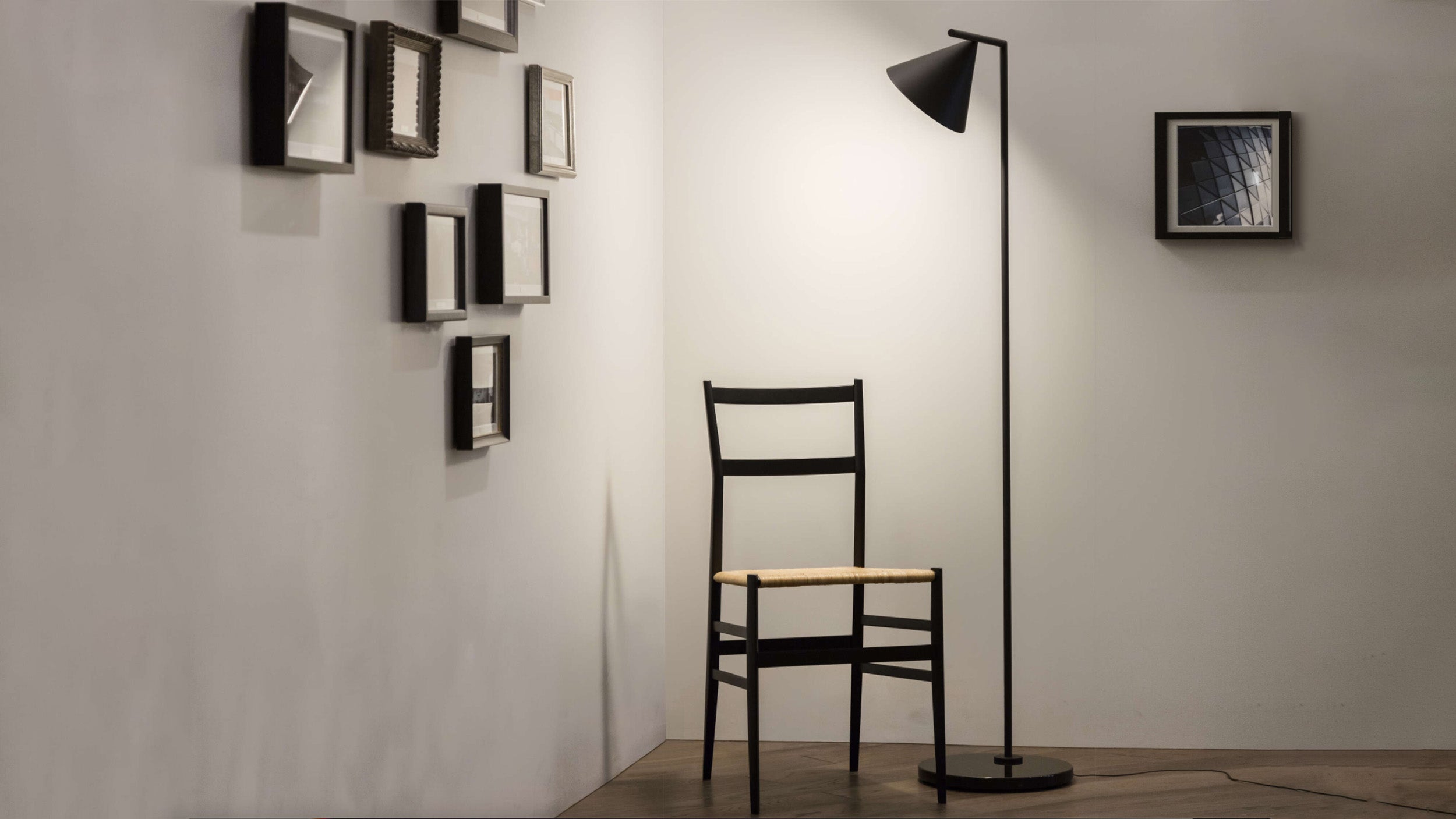 Black / Desktop / Captain Flint Floor Lamp, designed by Michael Anastassiades for Flos