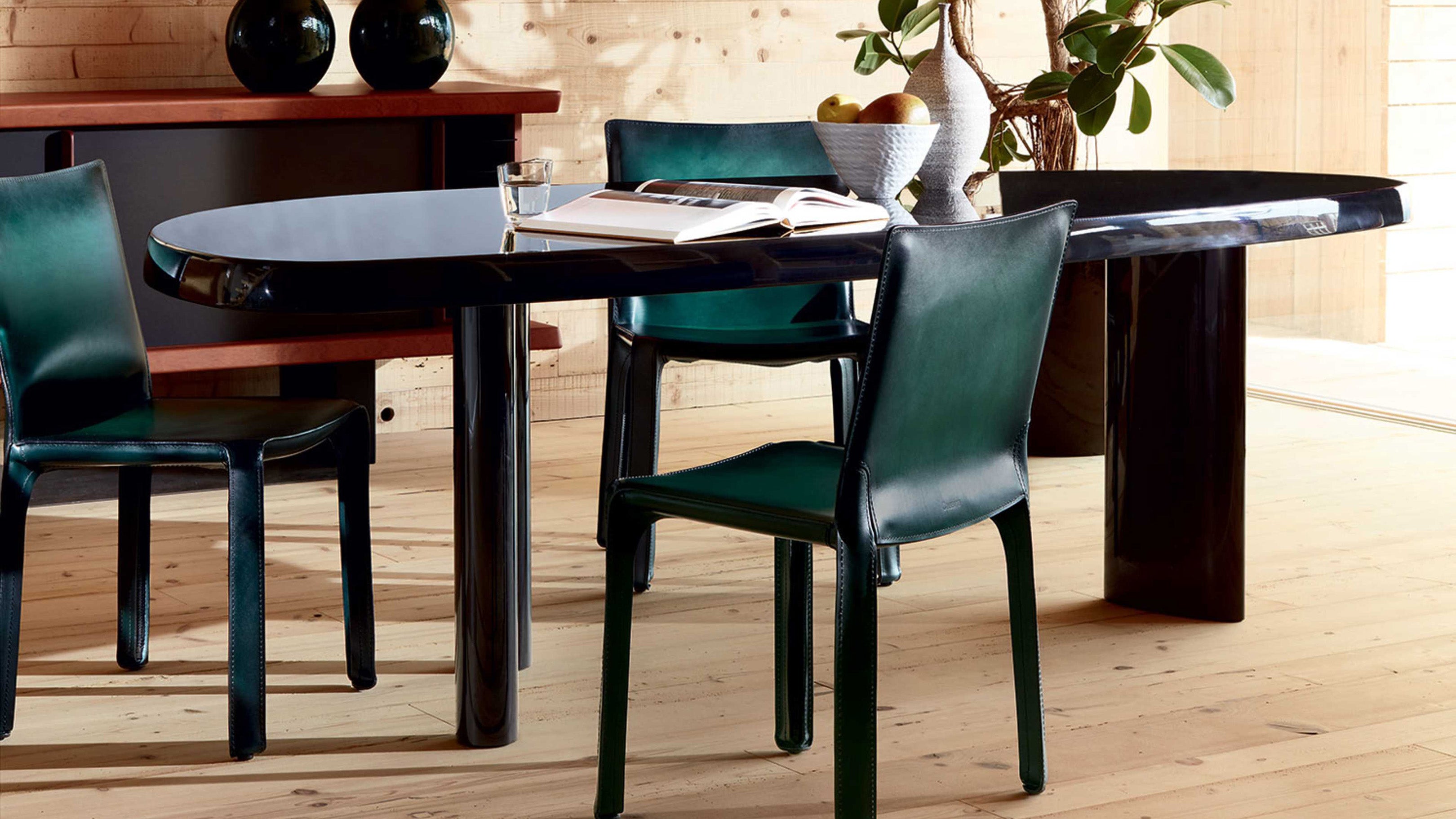 Desktop / Table en Forme Libre, designed by Charlotte Perriand made by Cassina