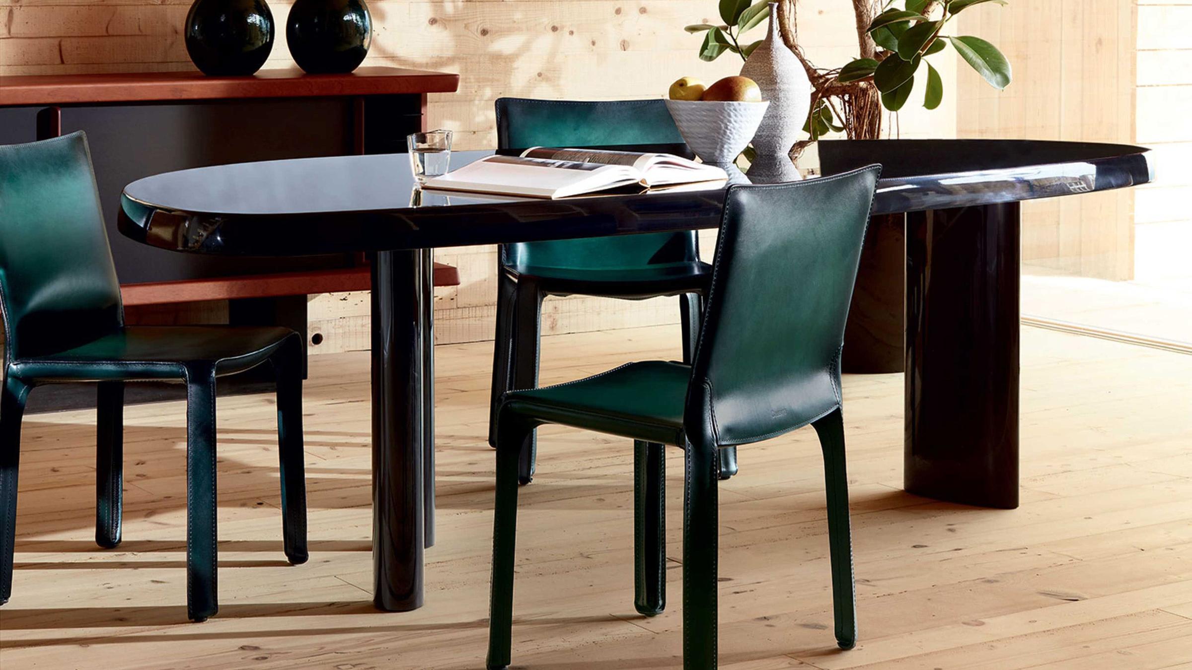 Cassina Table Table en Forme Libre