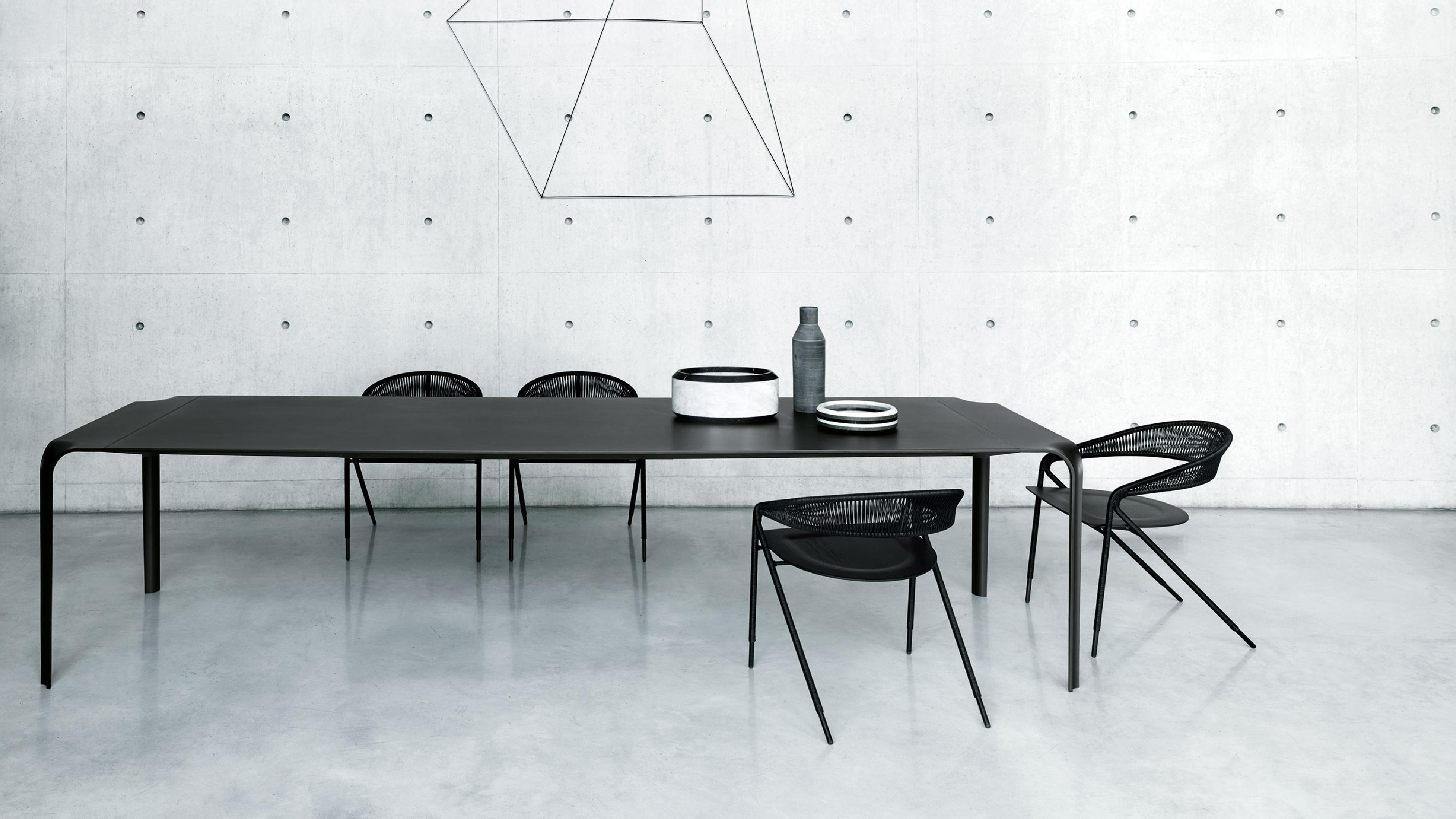 Desktop / WhiteMenu / George's designed by David Lopez Quincoces made by Living Divani