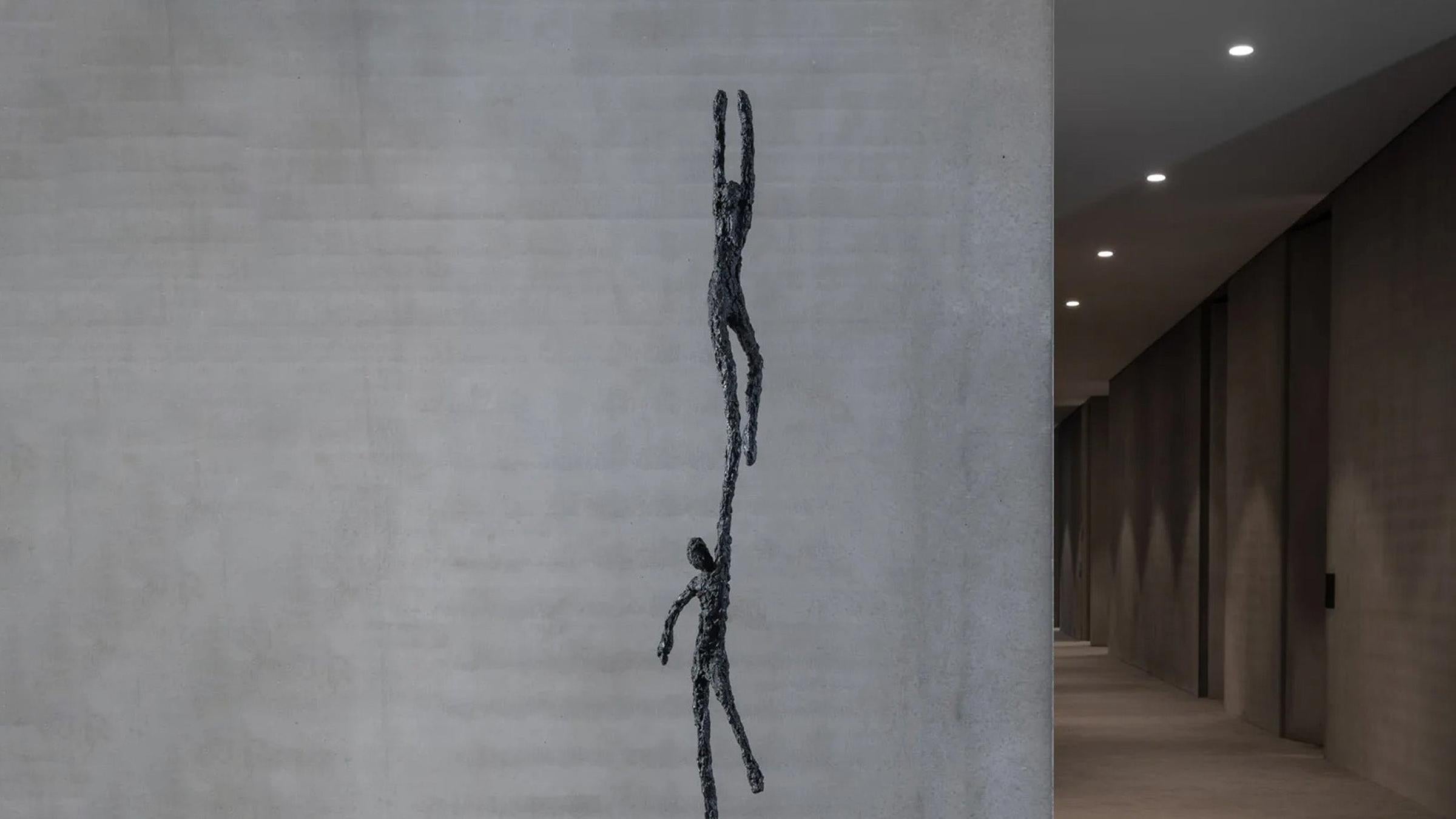 Gardeco Sculpture To Grab Sculpture