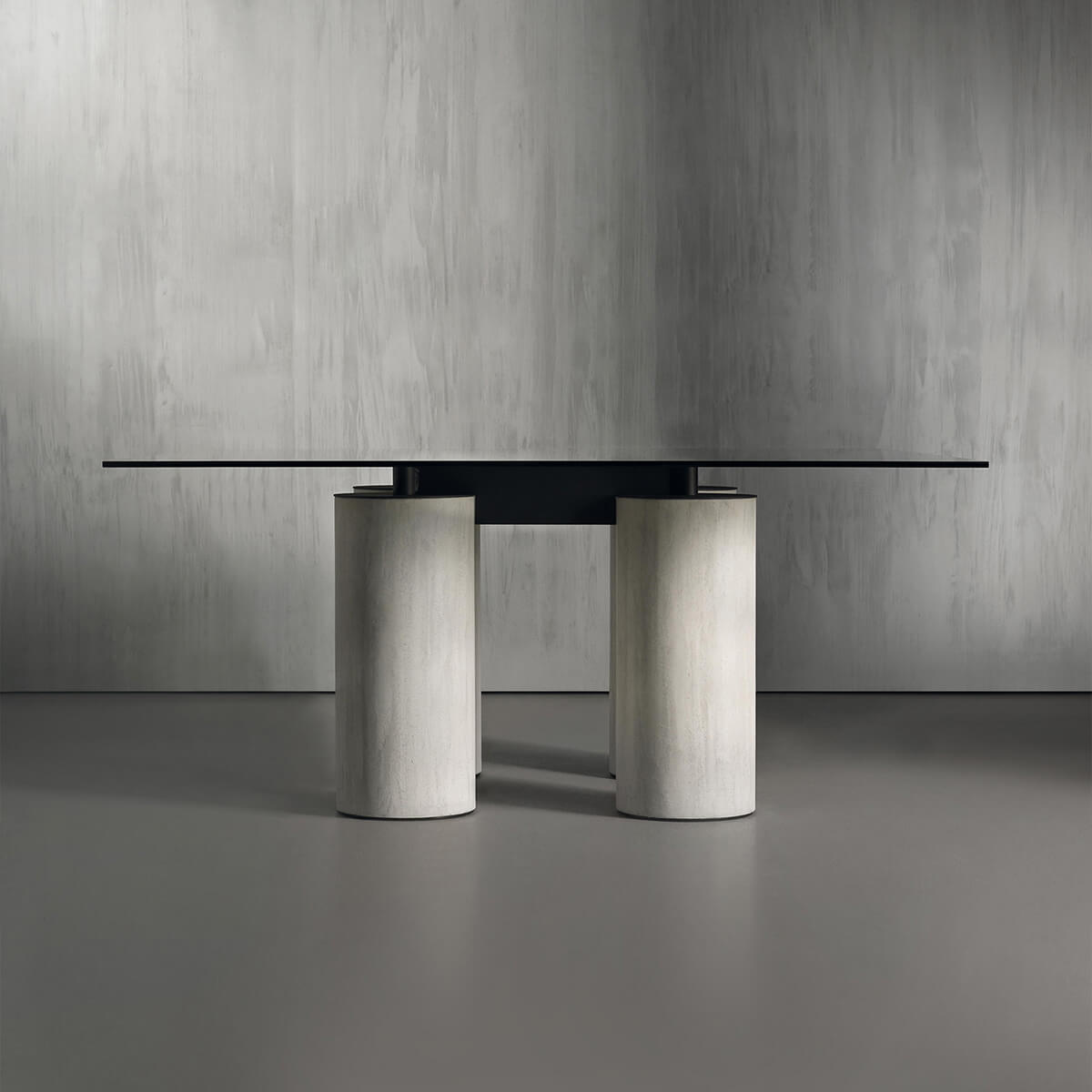 Mobile / WhiteMenu / Serenissimo Table, designed by Lella & Massimo Vignelli, David Law