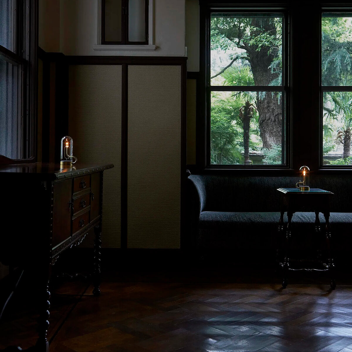 Gold / Mobile / WhiteMenu / Hymn Cordless Lamp, designed by Hiroto Yoshizoe made by Ambientec