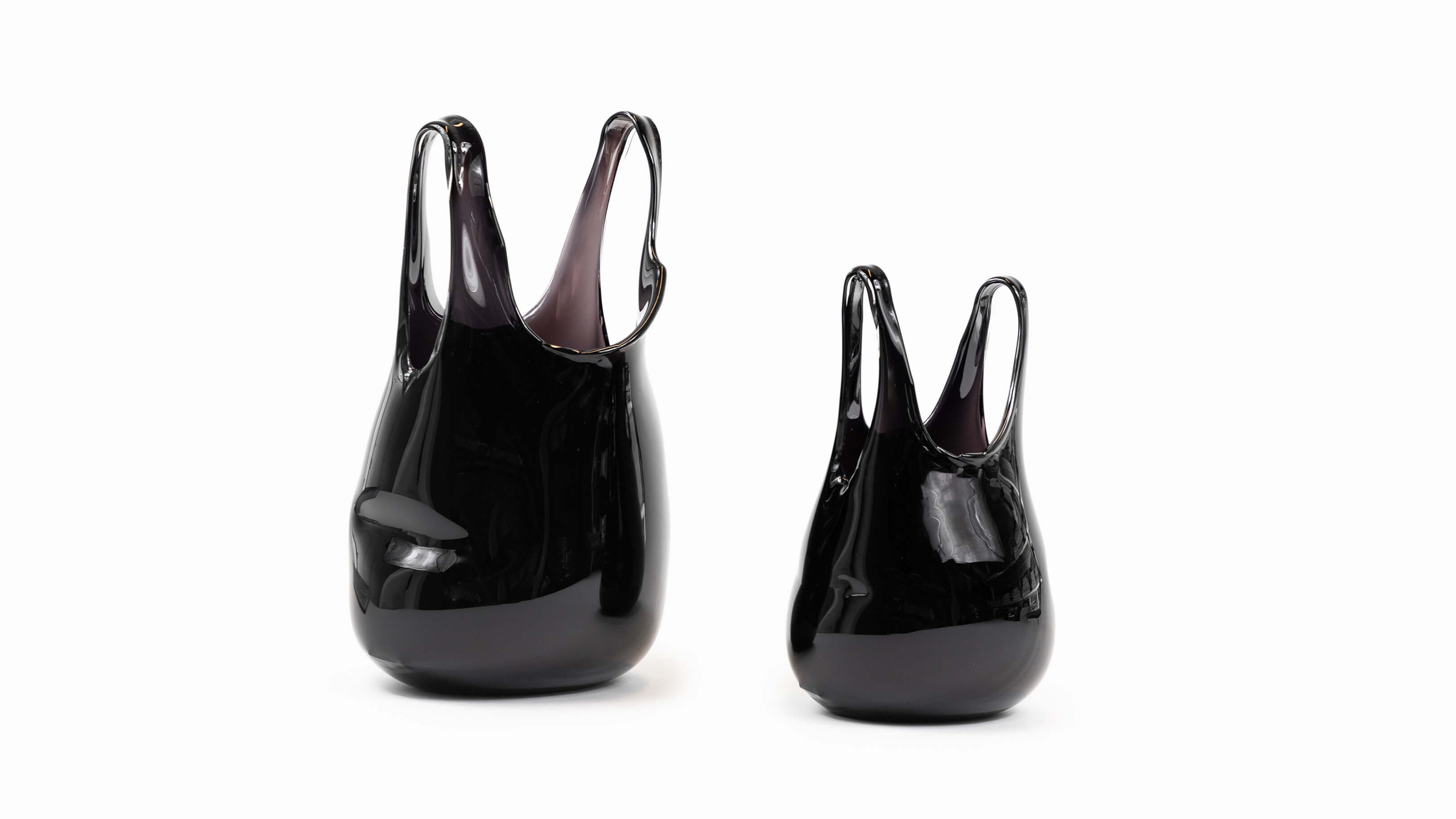 Large / Black / Desktop / BlackMenu / Glass bag, designed by Atelier De Verre Anvi