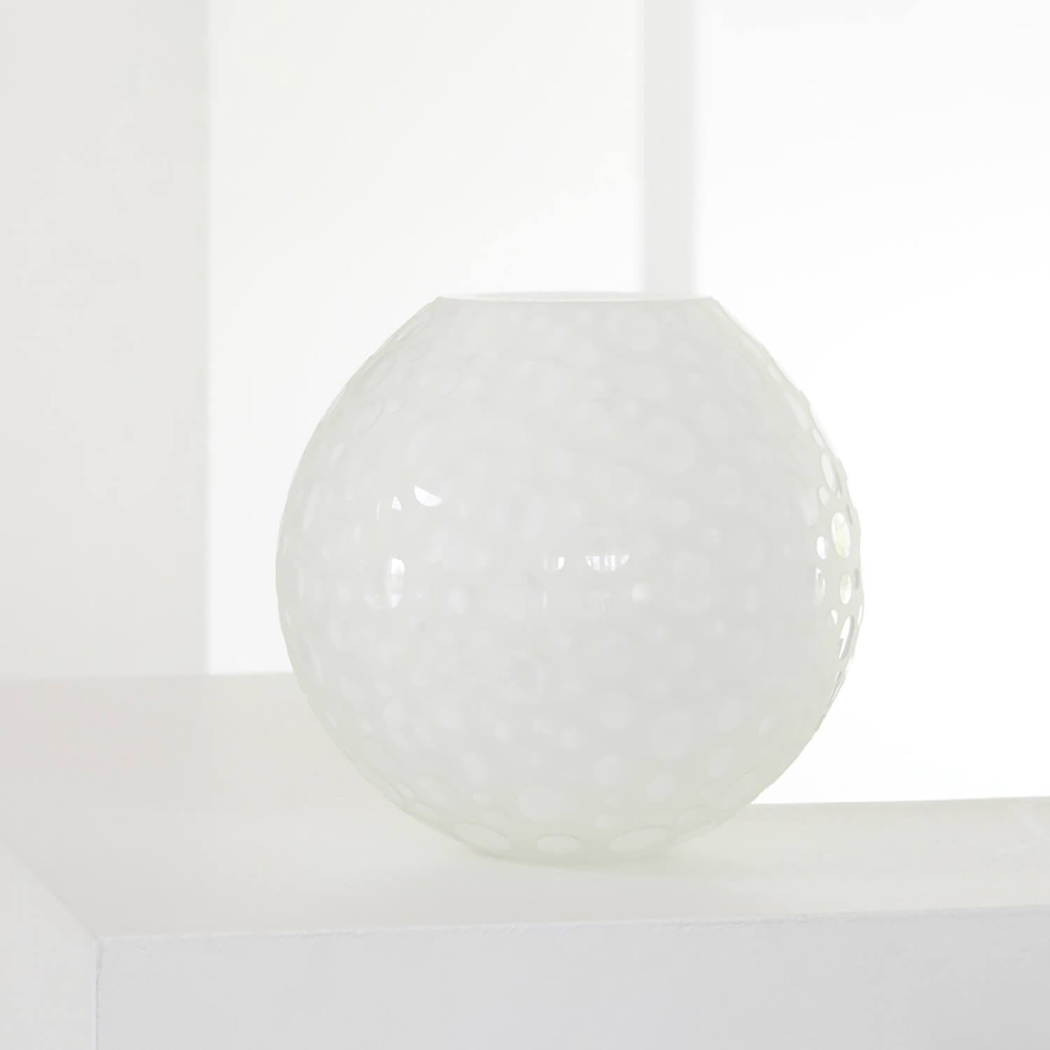 White / Mobile / BlackMenu / Billy Crystal Glass Vase, designed by Klaar Prims