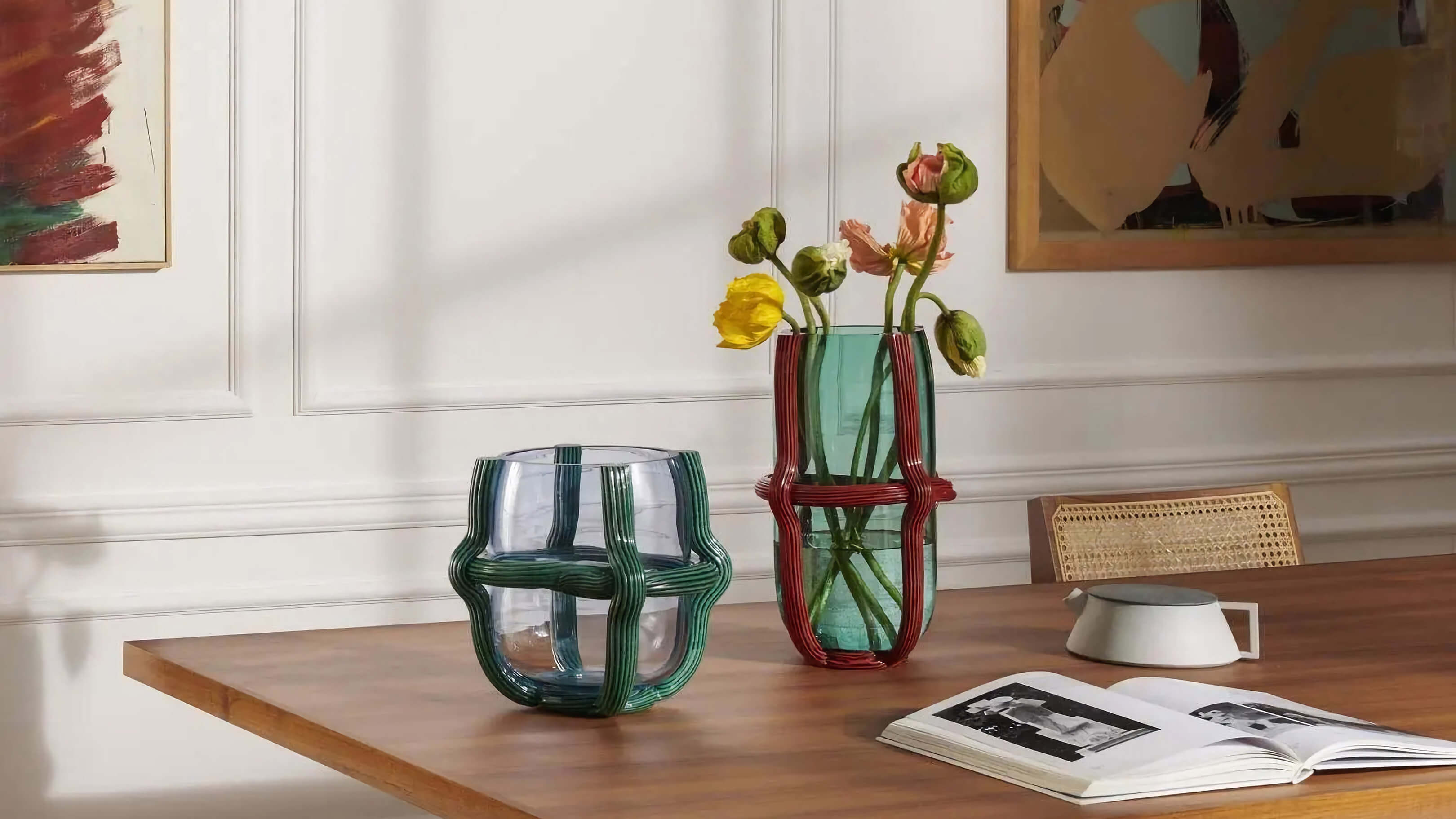 GeneralOption / Desktop / WhiteMenu / Sestiere Vases, designed by Patricia Urquiola made by Cassina