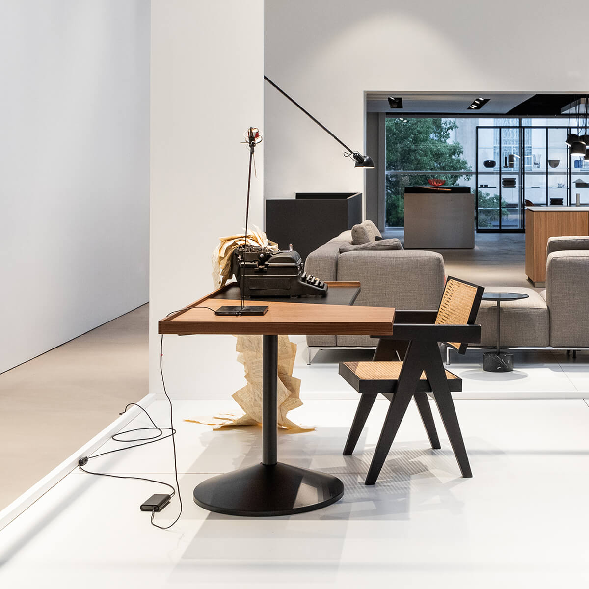 Mobile / BlackMenu / Stradera Desk, designed by Franco Albini made by Cassina